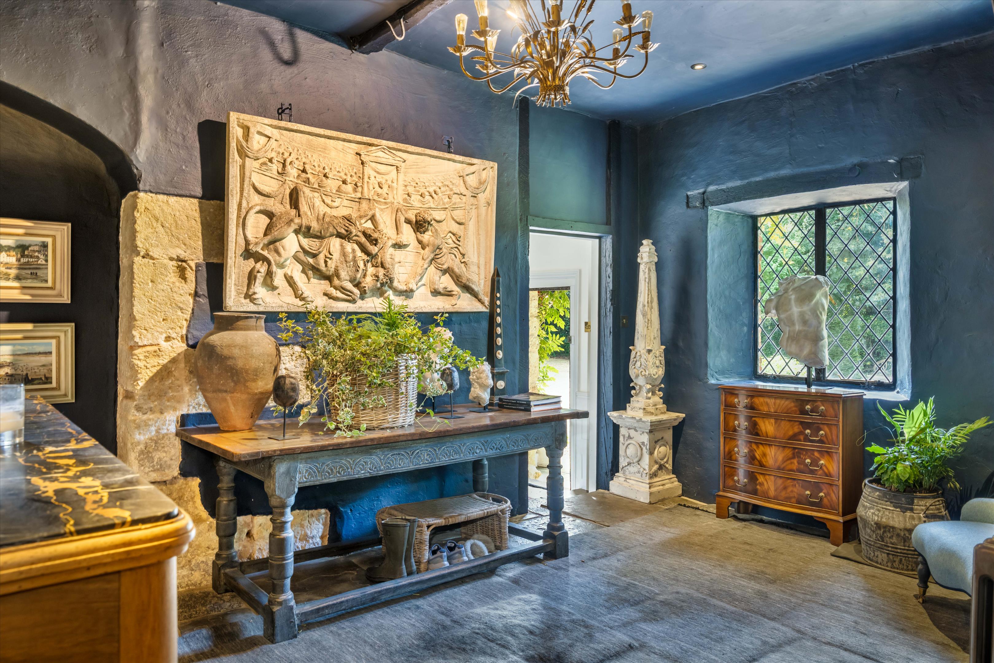 London Road, Pulborough, West Sussex, RH20