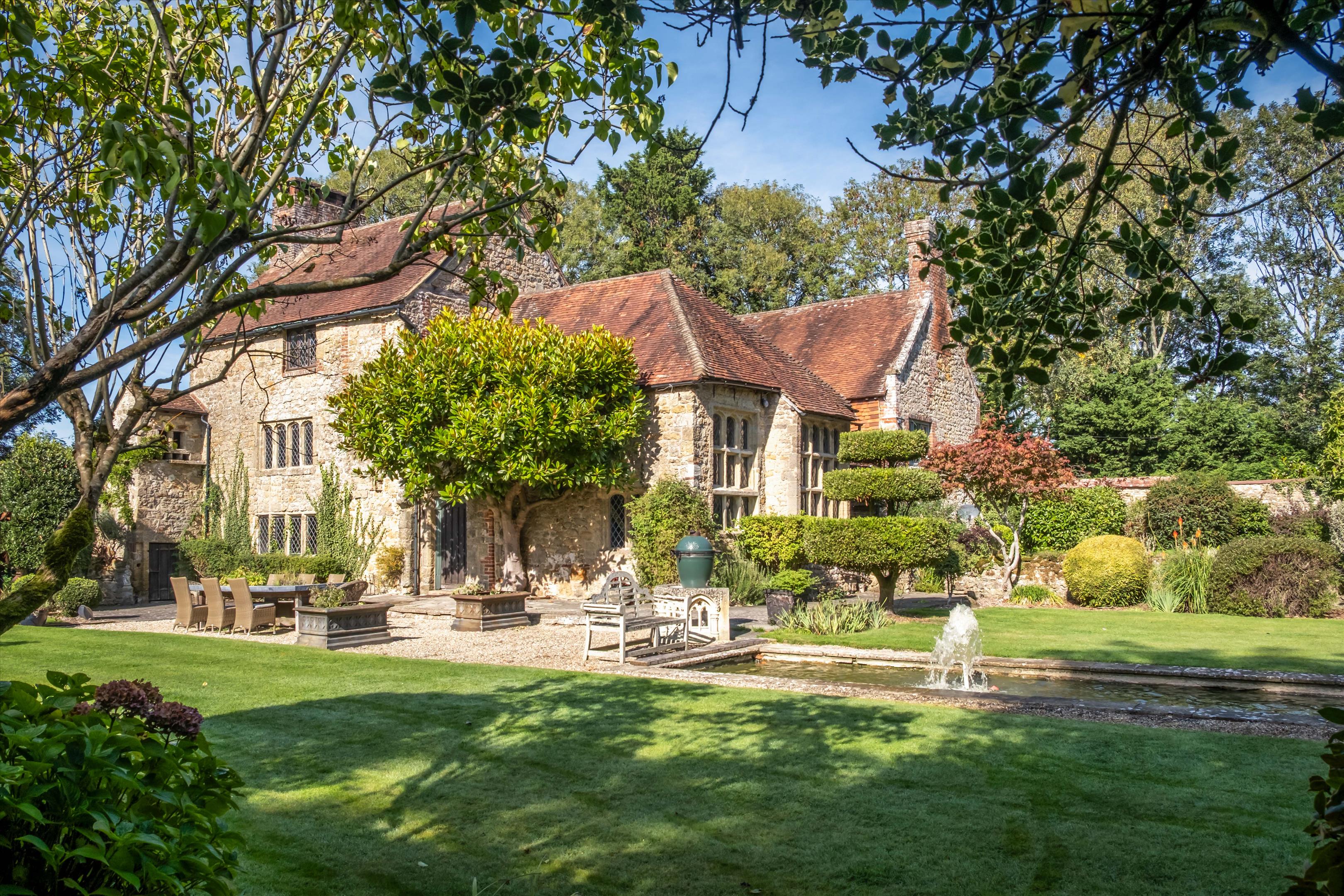 London Road, Pulborough, West Sussex, RH20