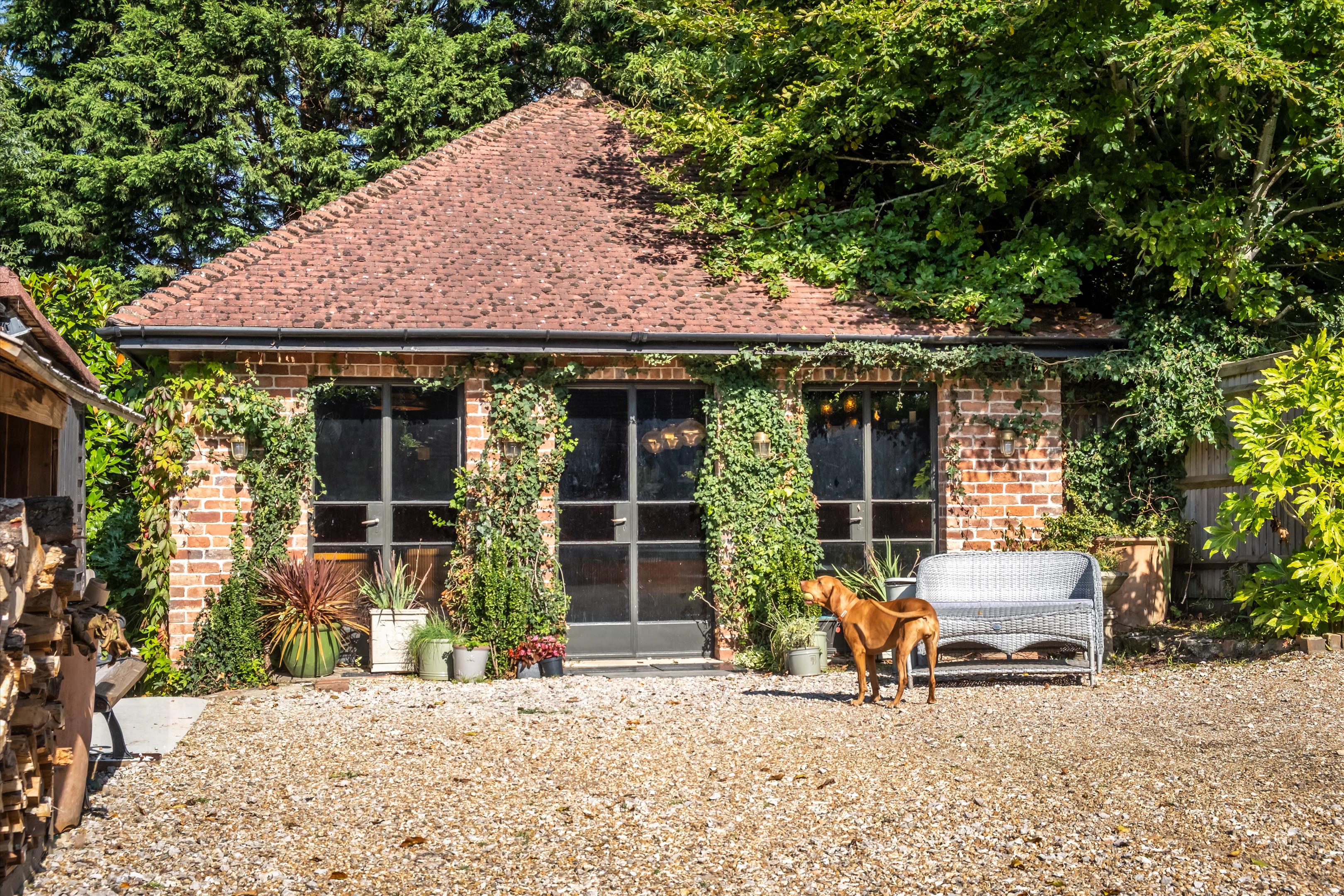 London Road, Pulborough, West Sussex, RH20