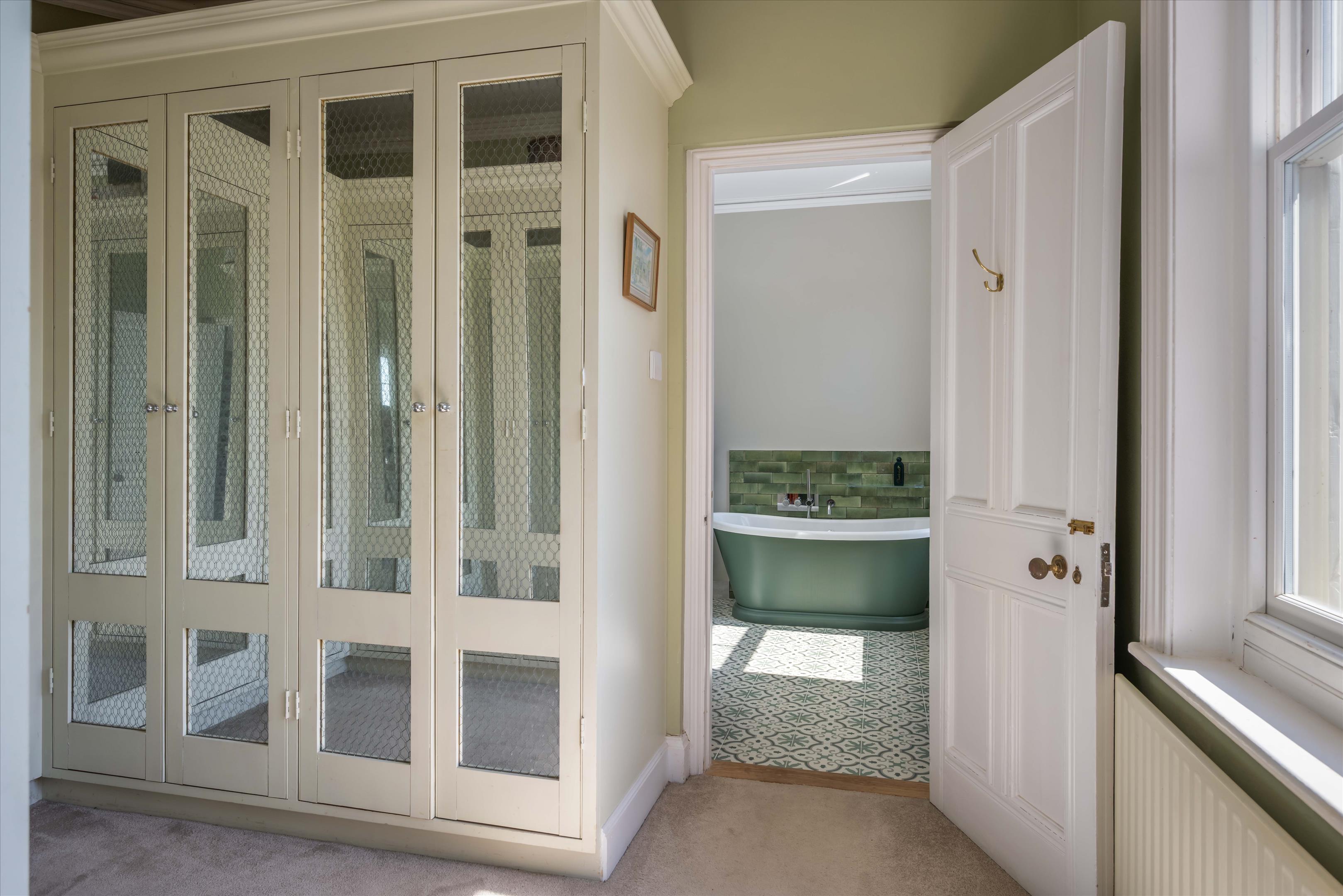 Hollist Lane, Easebourne, Midhurst, West Sussex GU29