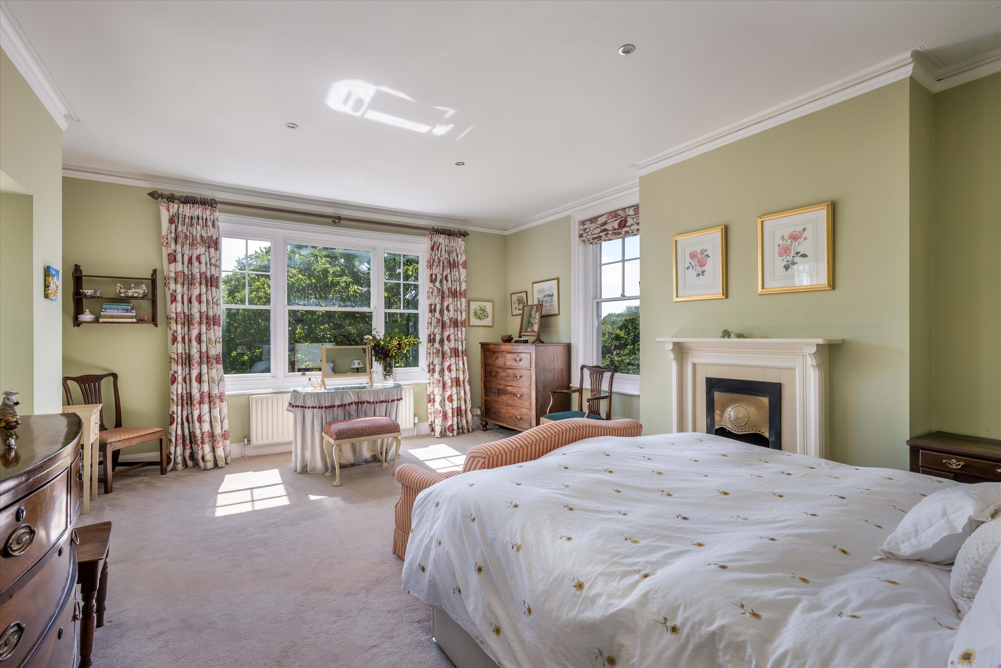 Hollist Lane, Easebourne, Midhurst, West Sussex GU29