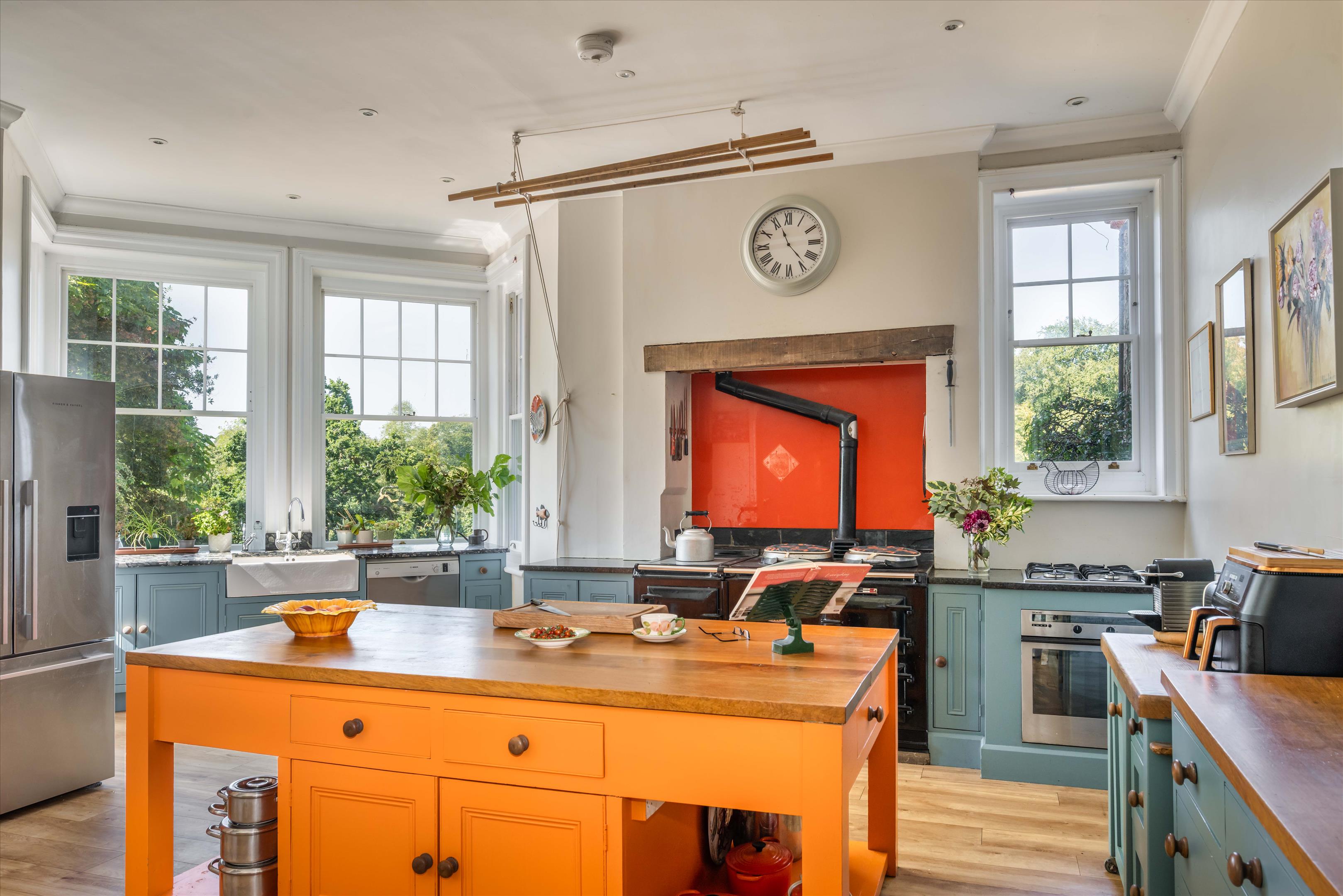 Hollist Lane, Easebourne, Midhurst, West Sussex GU29