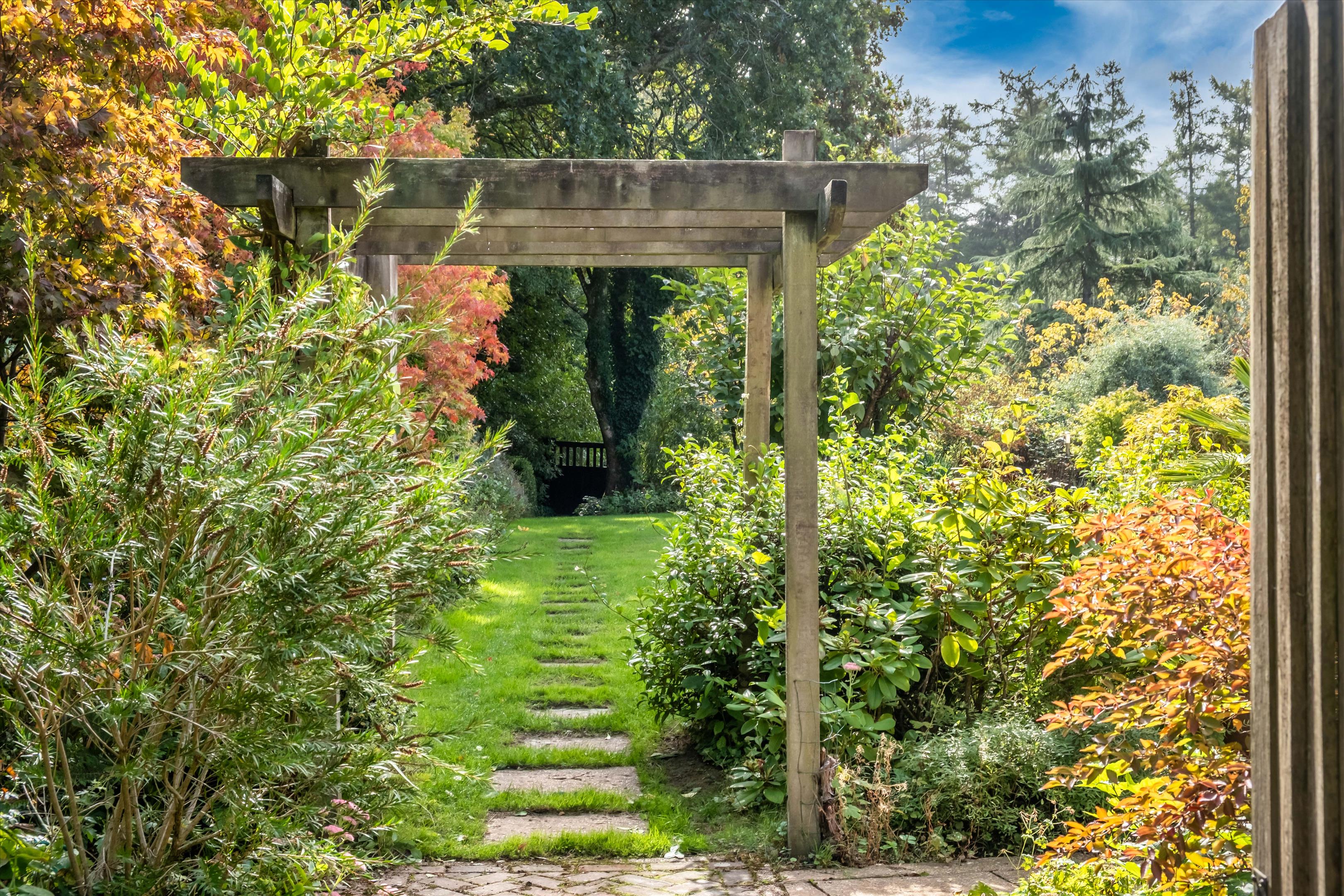 Tennysons Ridge, Haslemere, Surrey GU27