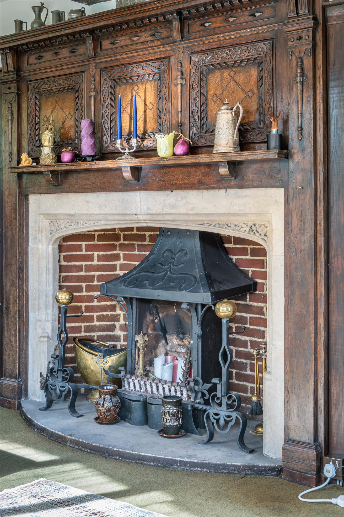 Petworth Road, Haslemere, Surrey GU27