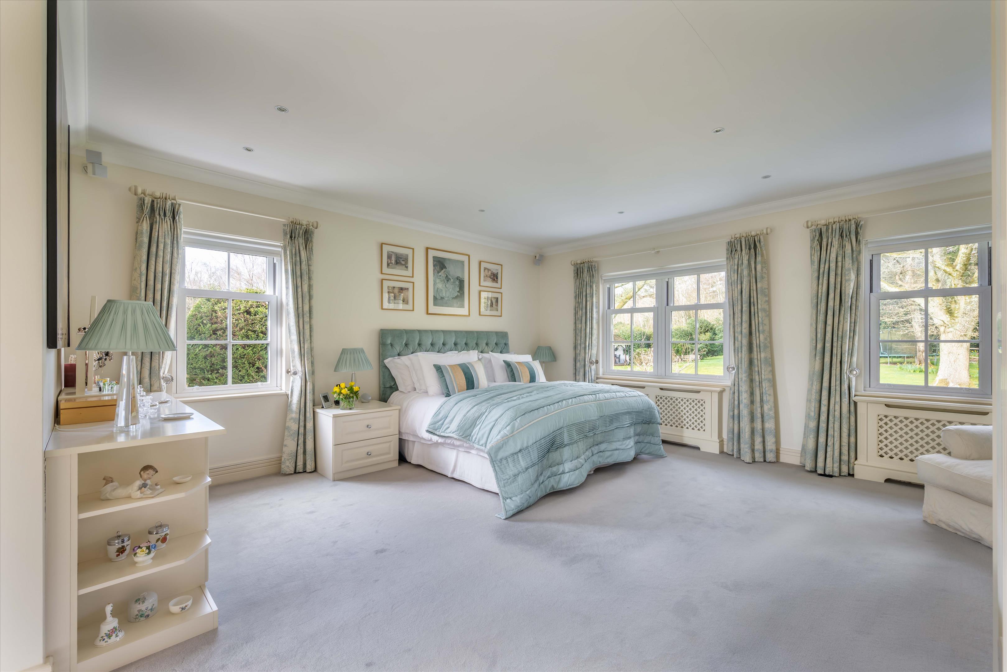 Hurst Park, Midhurst, West Sussex, GU29