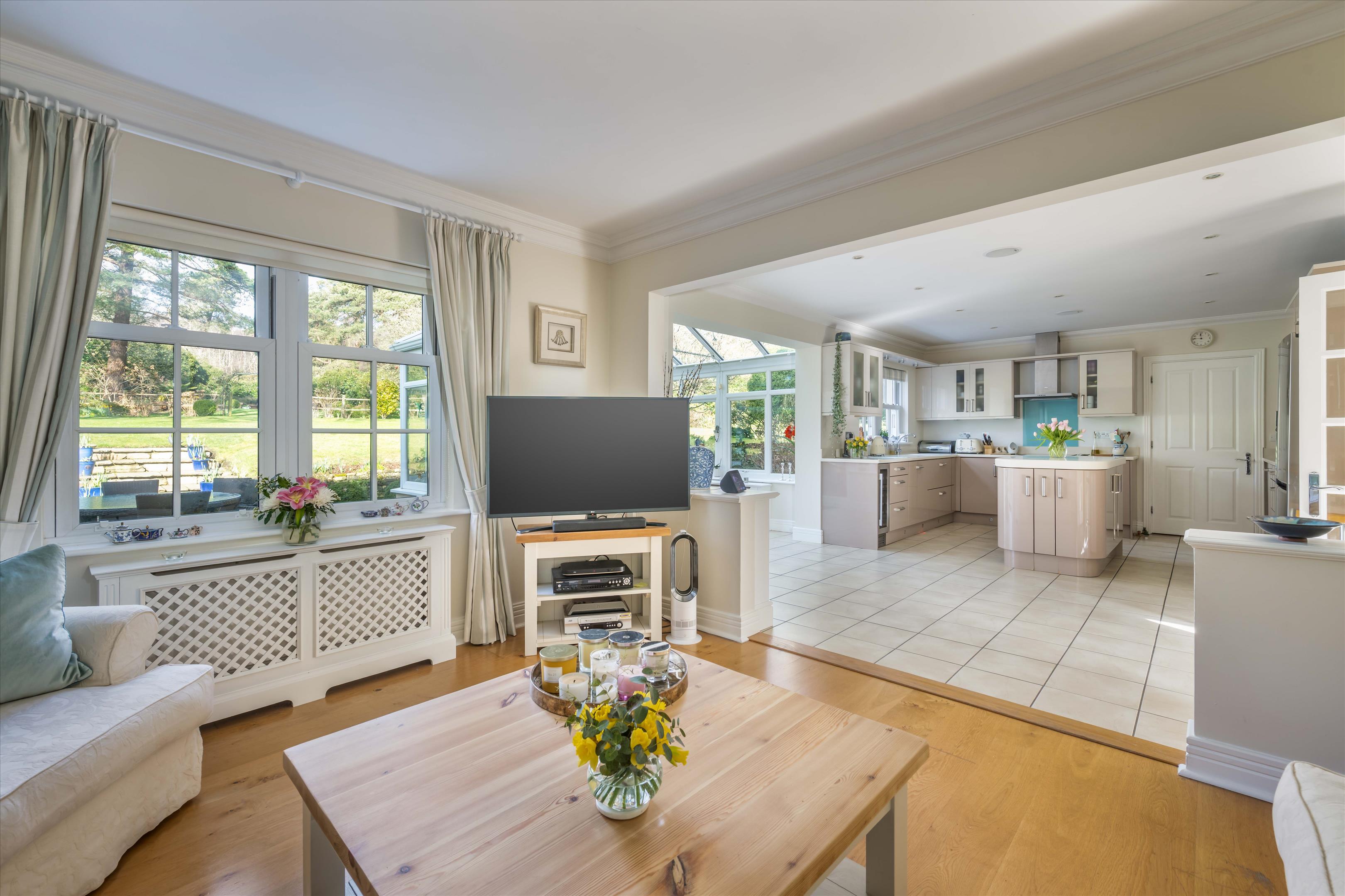 Hurst Park, Midhurst, West Sussex, GU29