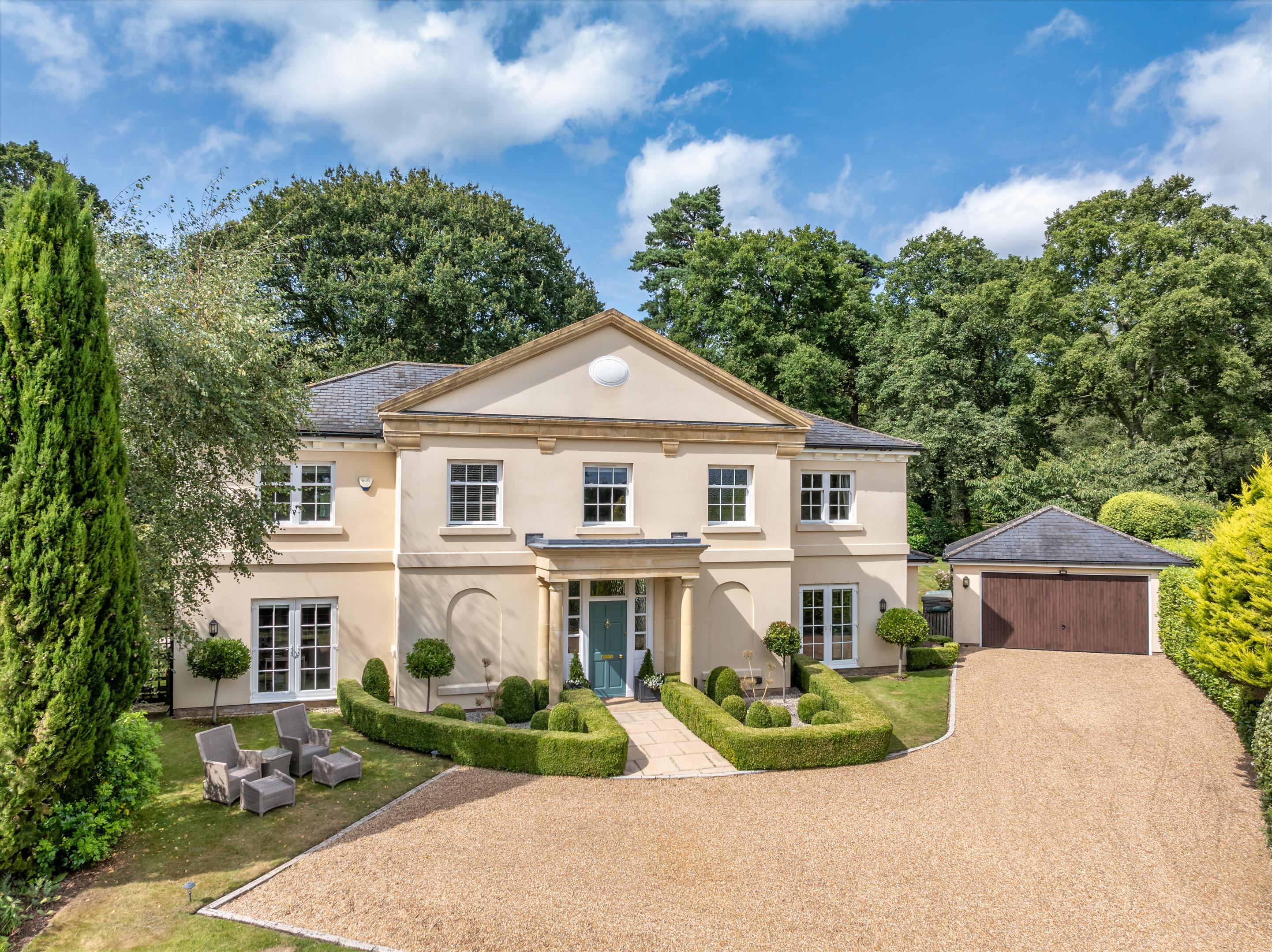 Hurst Park, Midhurst, West Sussex, GU29