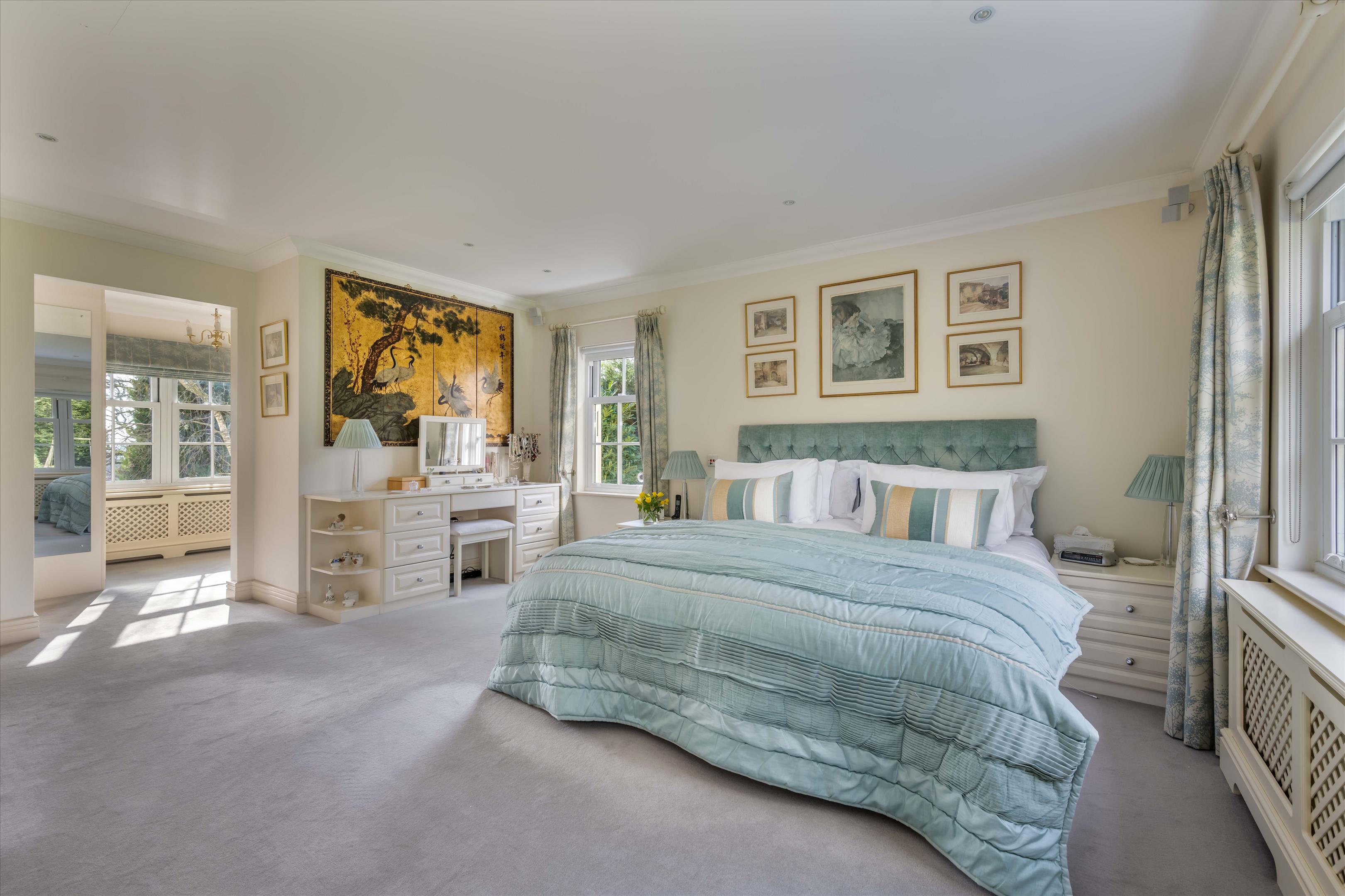 Hurst Park, Midhurst, West Sussex, GU29