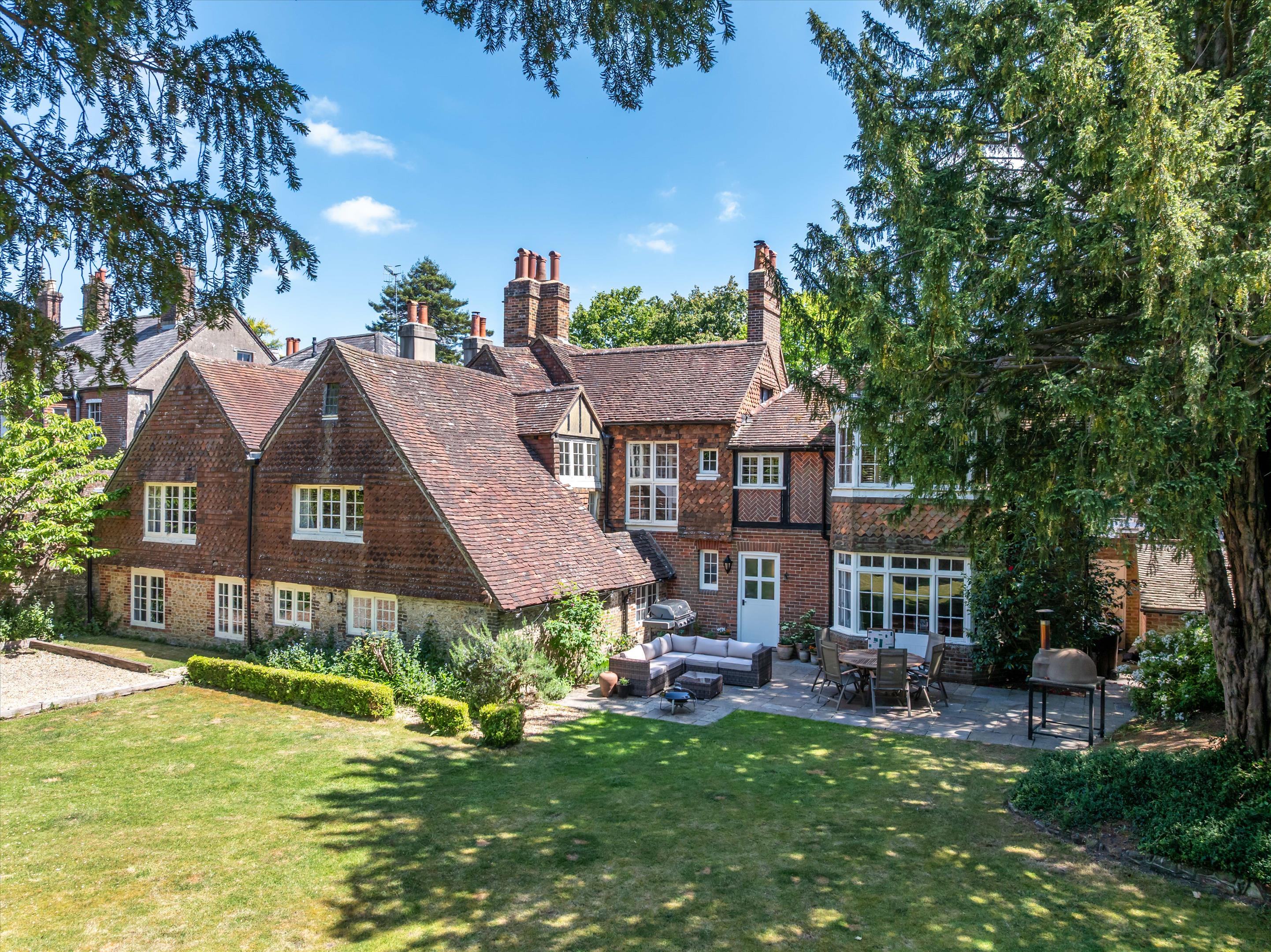 High Street, Haslemere, Surrey, GU27