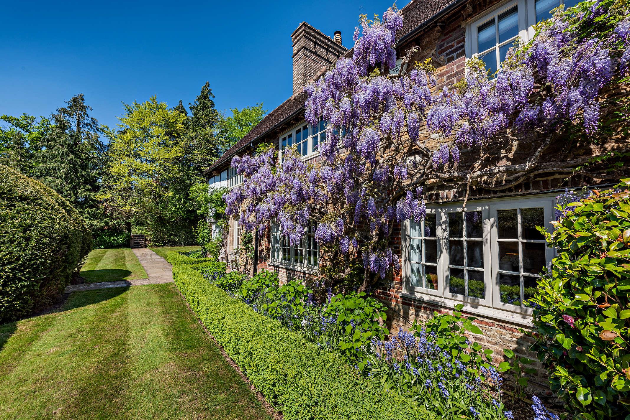 Headley Lane, Passfield, Liphook, Hampshire, GU30