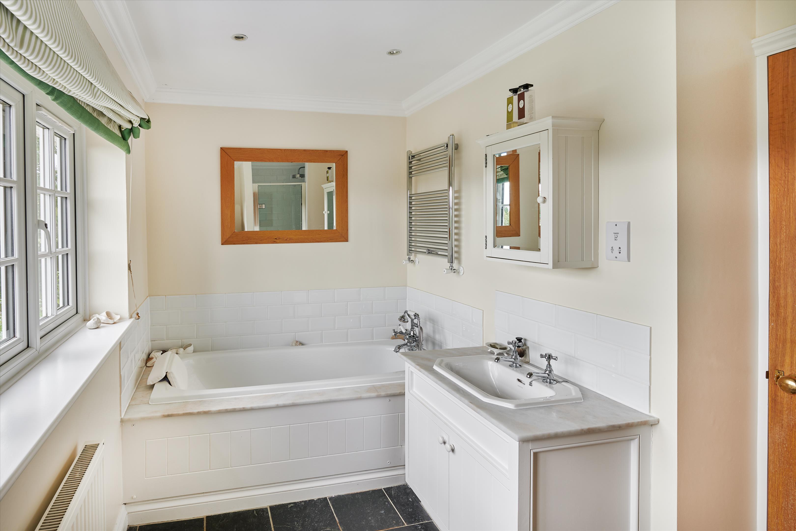 The Ridgeway, Fernhurst, Haslemere, West Sussex, GU27