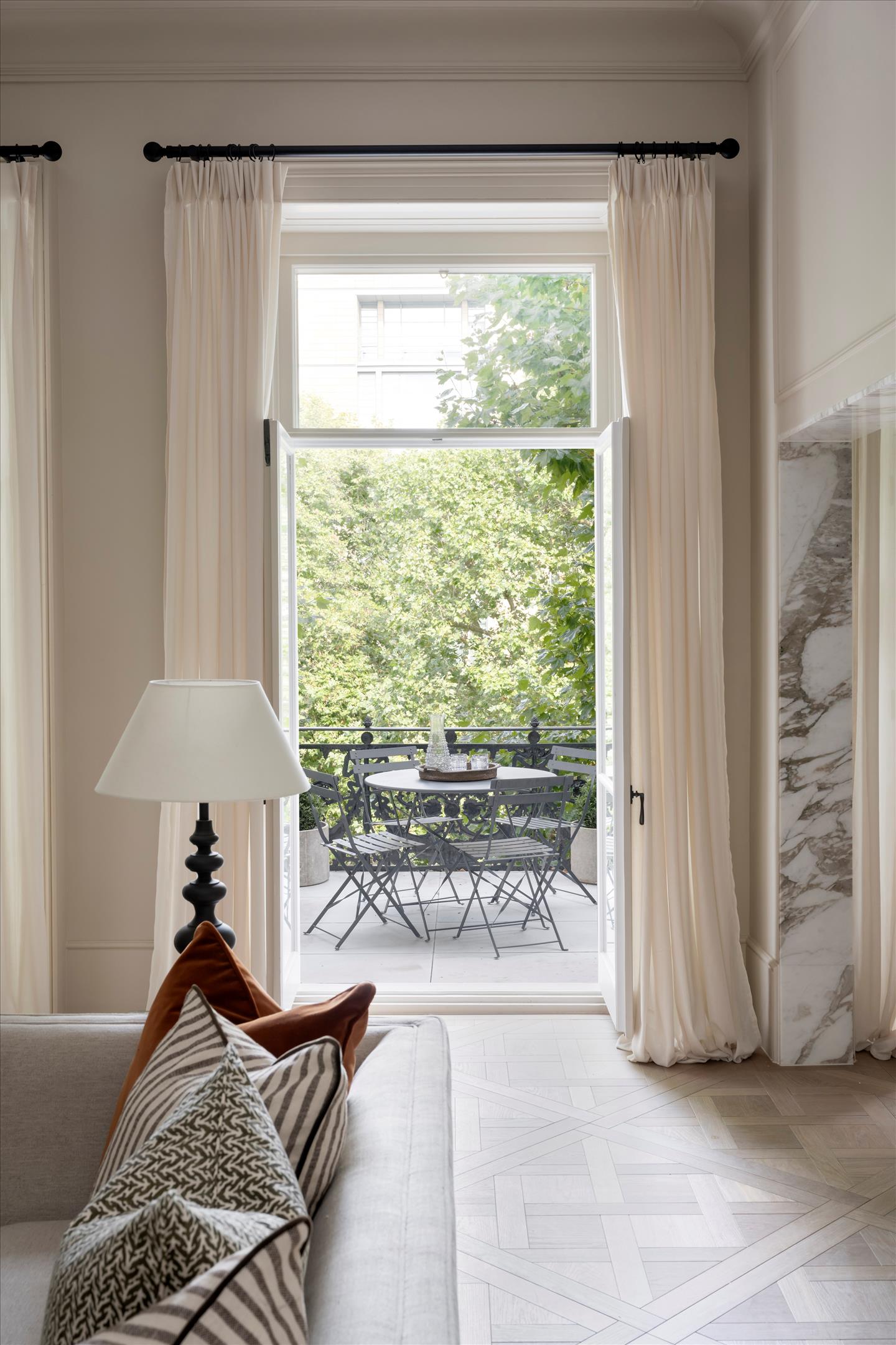 Queen's Gate, South Kensington SW7