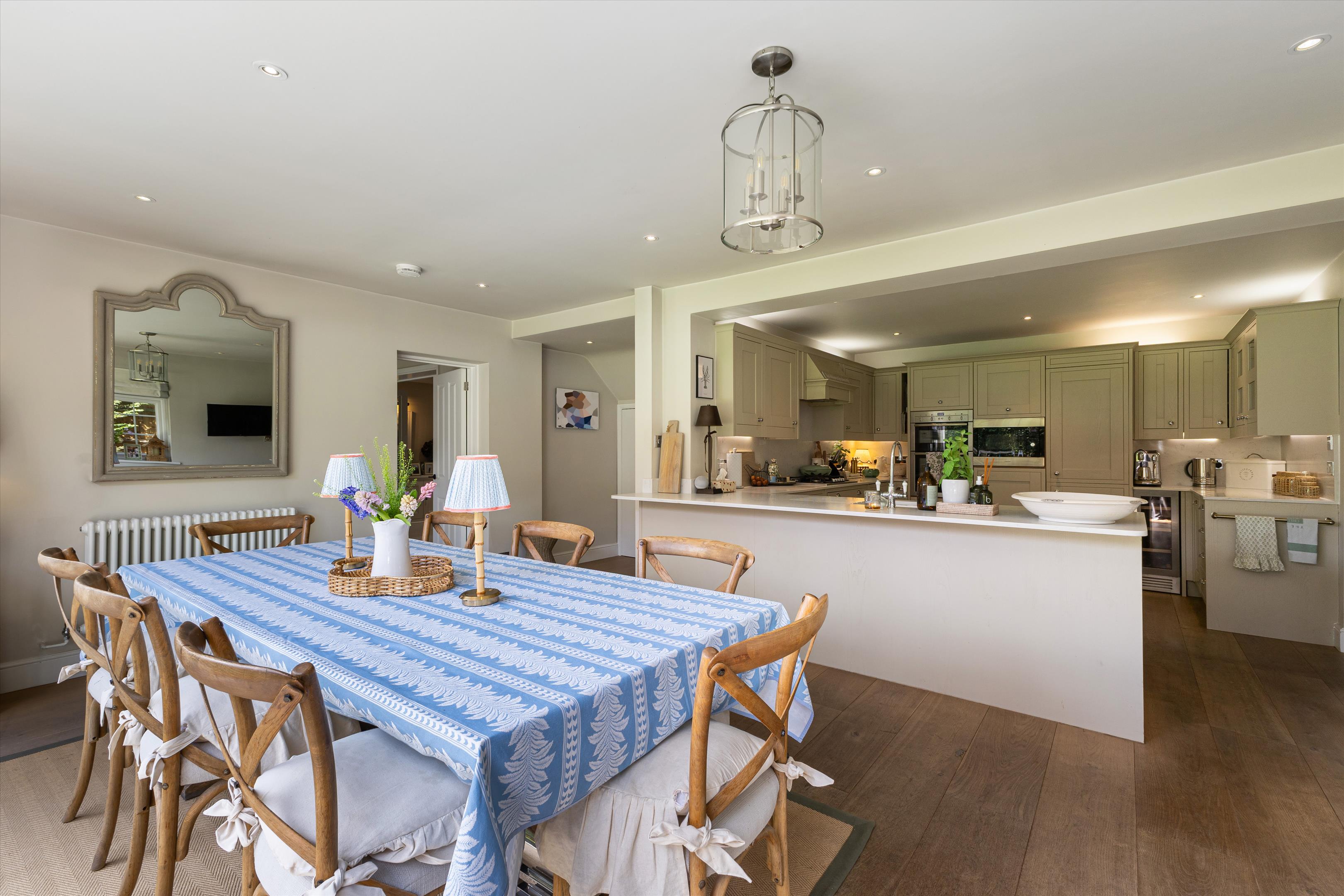 Bagshot Road, Englefield Green, Surrey TW20
