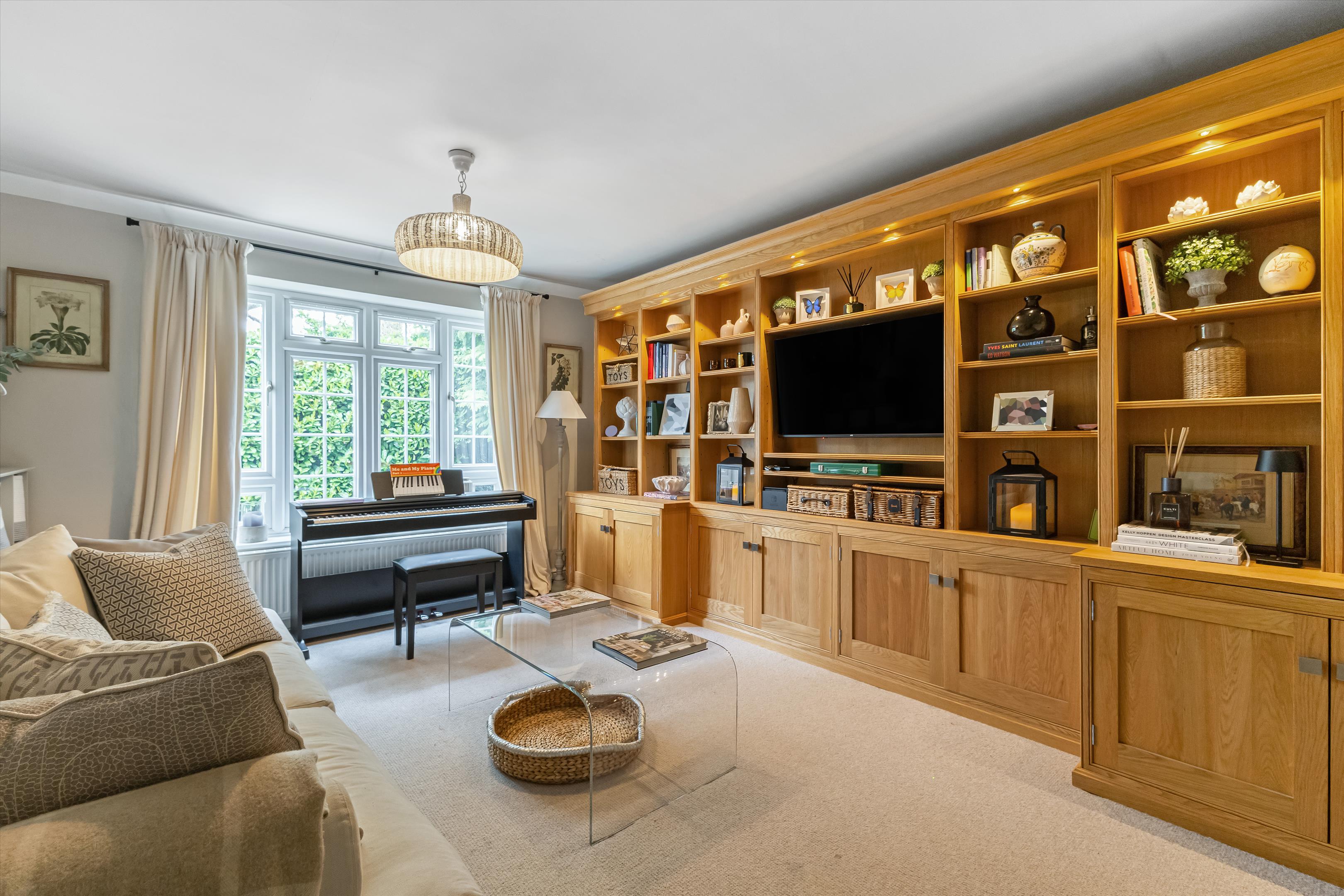 Bagshot Road, Englefield Green, Surrey TW20