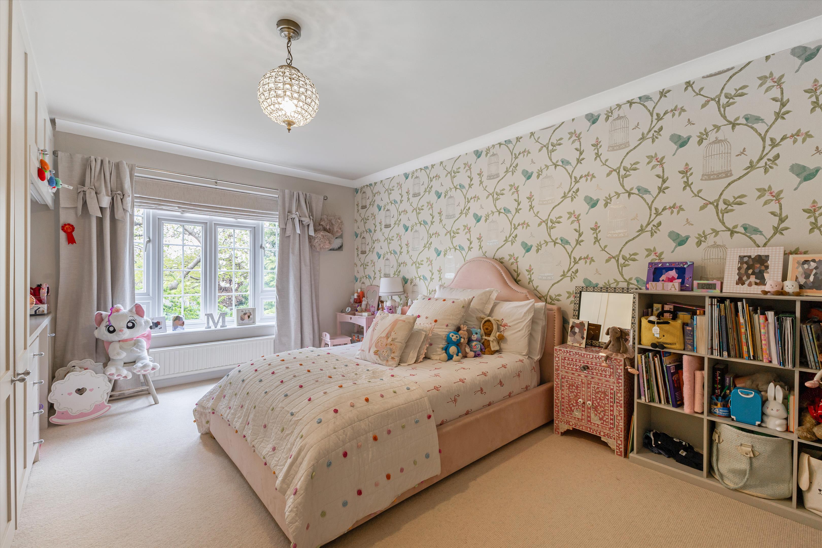 Bagshot Road, Englefield Green, Surrey TW20