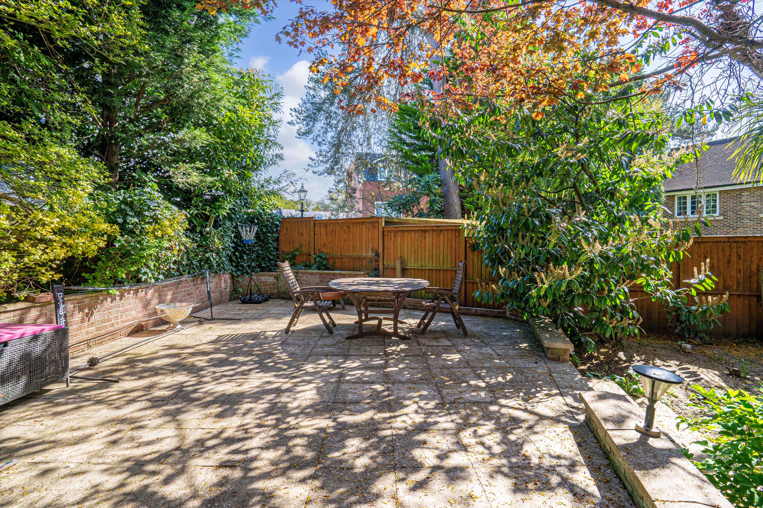 Bagshot Road, Englefield Green, Surrey TW20