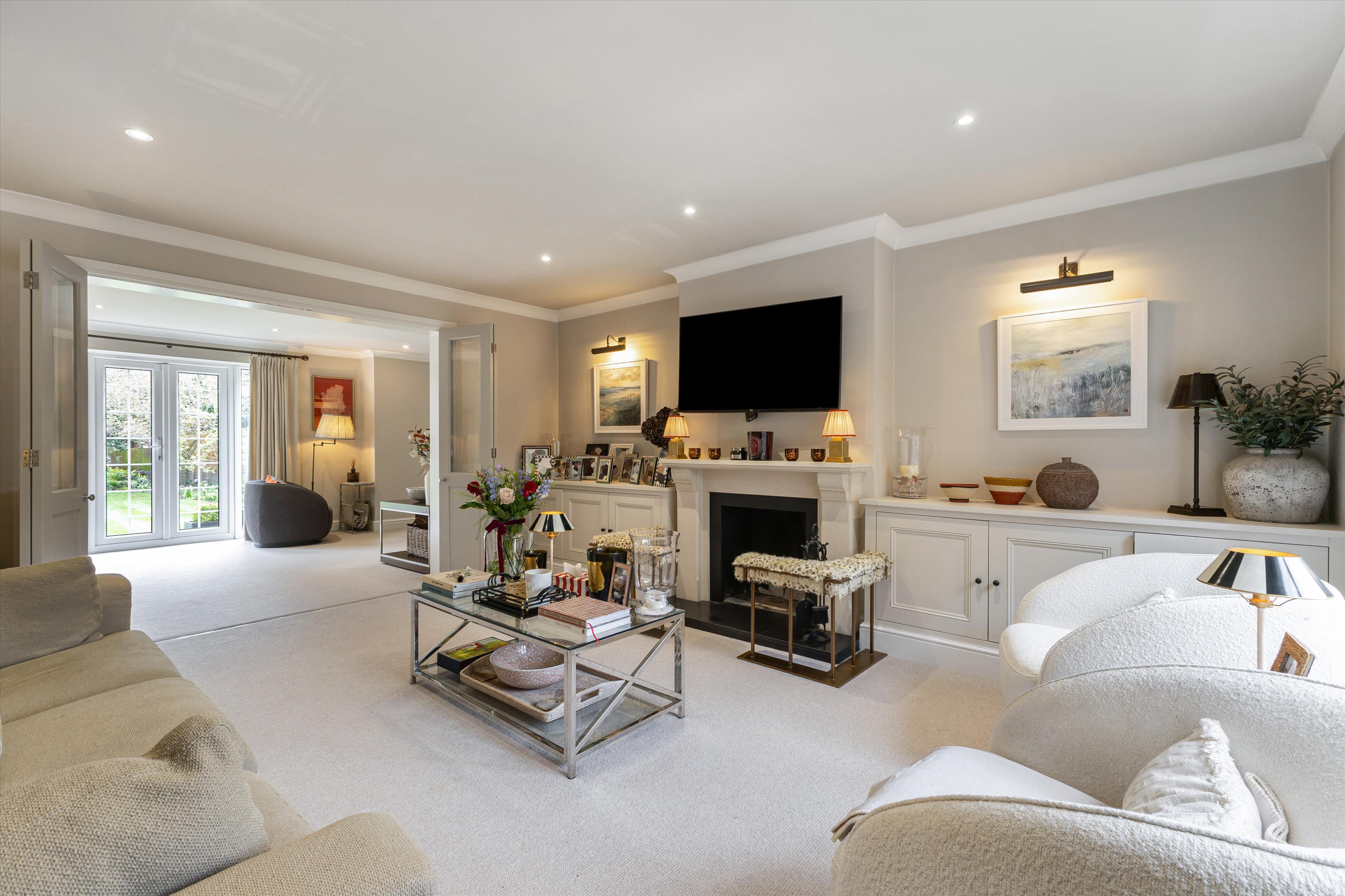 Bagshot Road, Englefield Green, Surrey TW20
