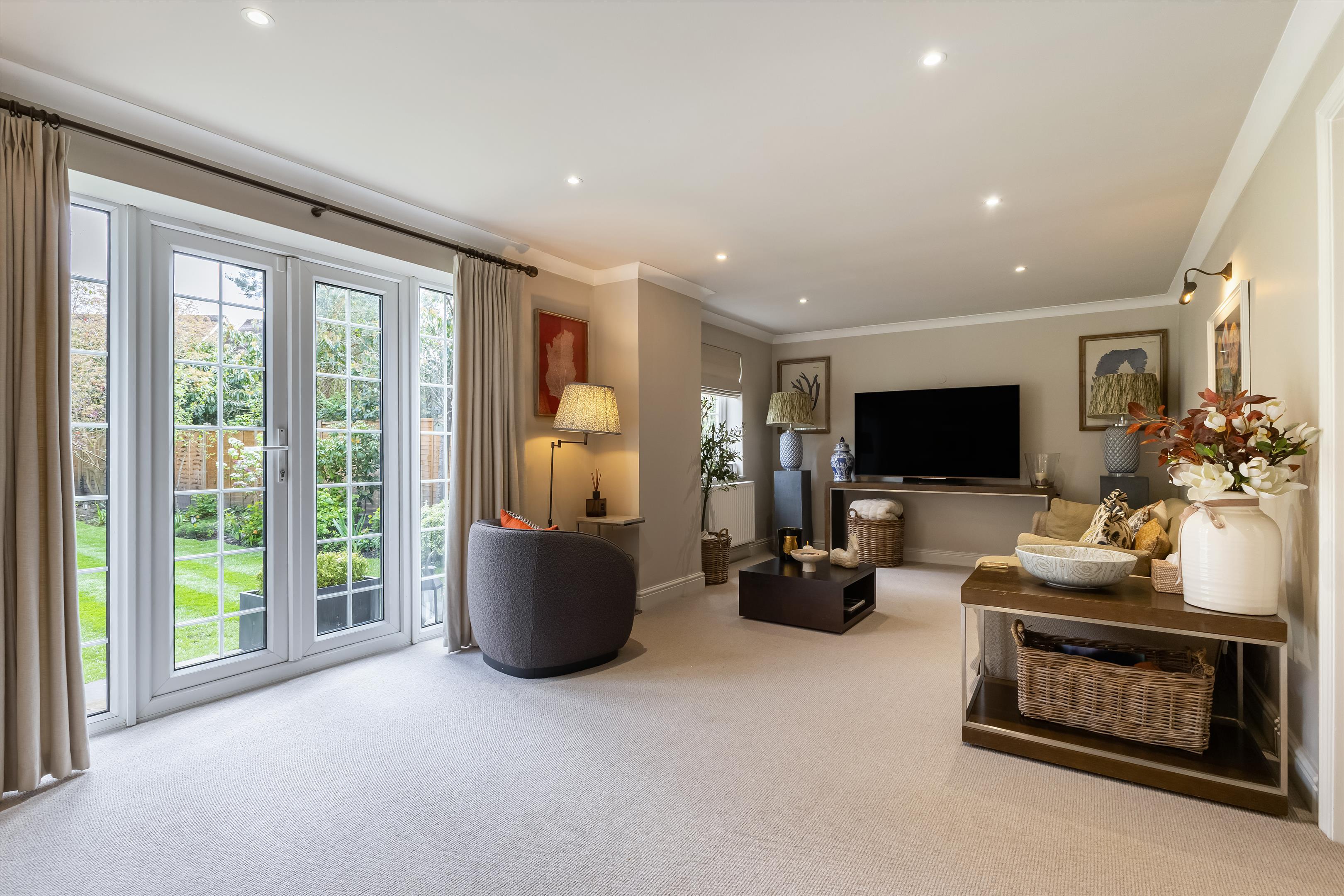 Bagshot Road, Englefield Green, Surrey TW20