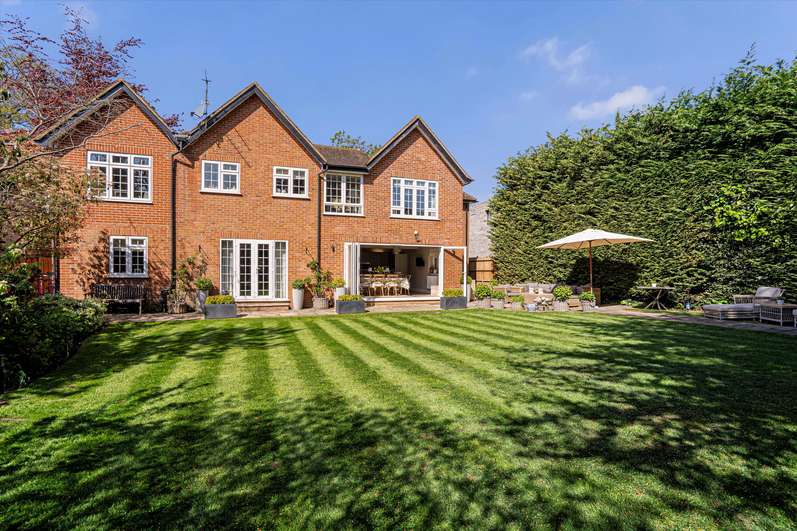 Bagshot Road, Englefield Green, Surrey TW20