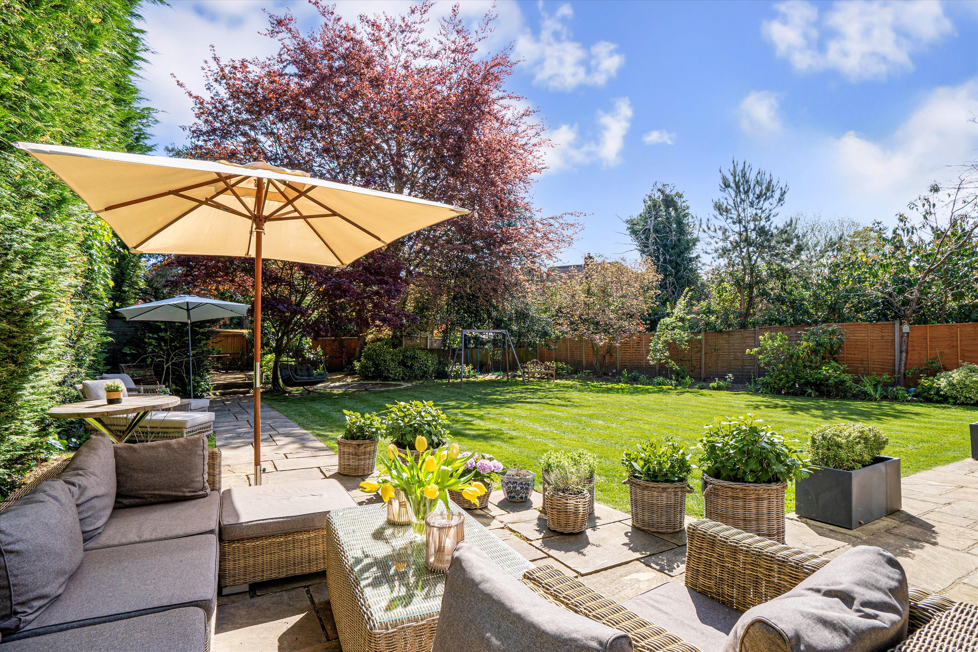 Bagshot Road, Englefield Green, Surrey TW20