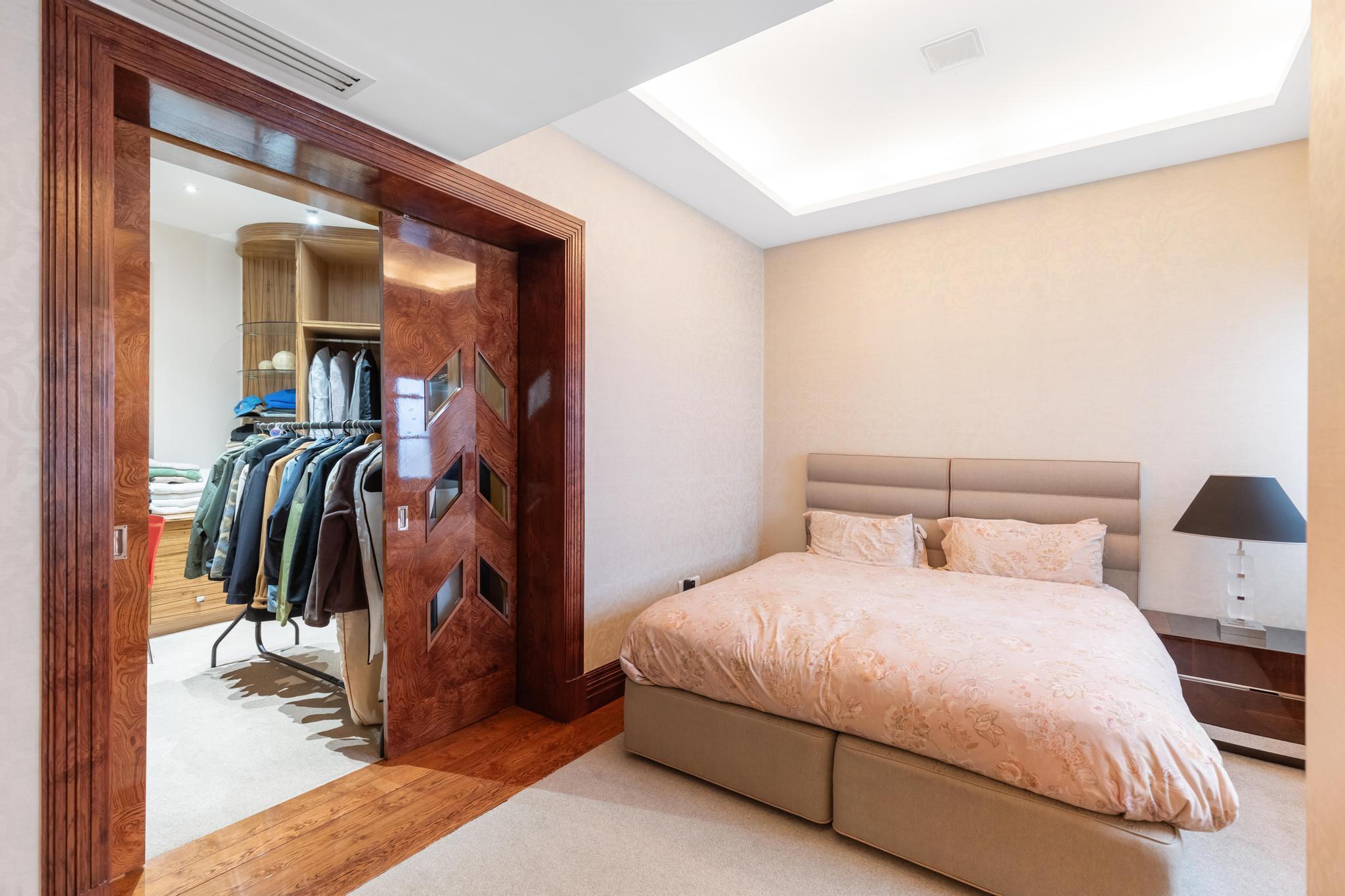 Hampshire House, Hyde Park Place, London W2