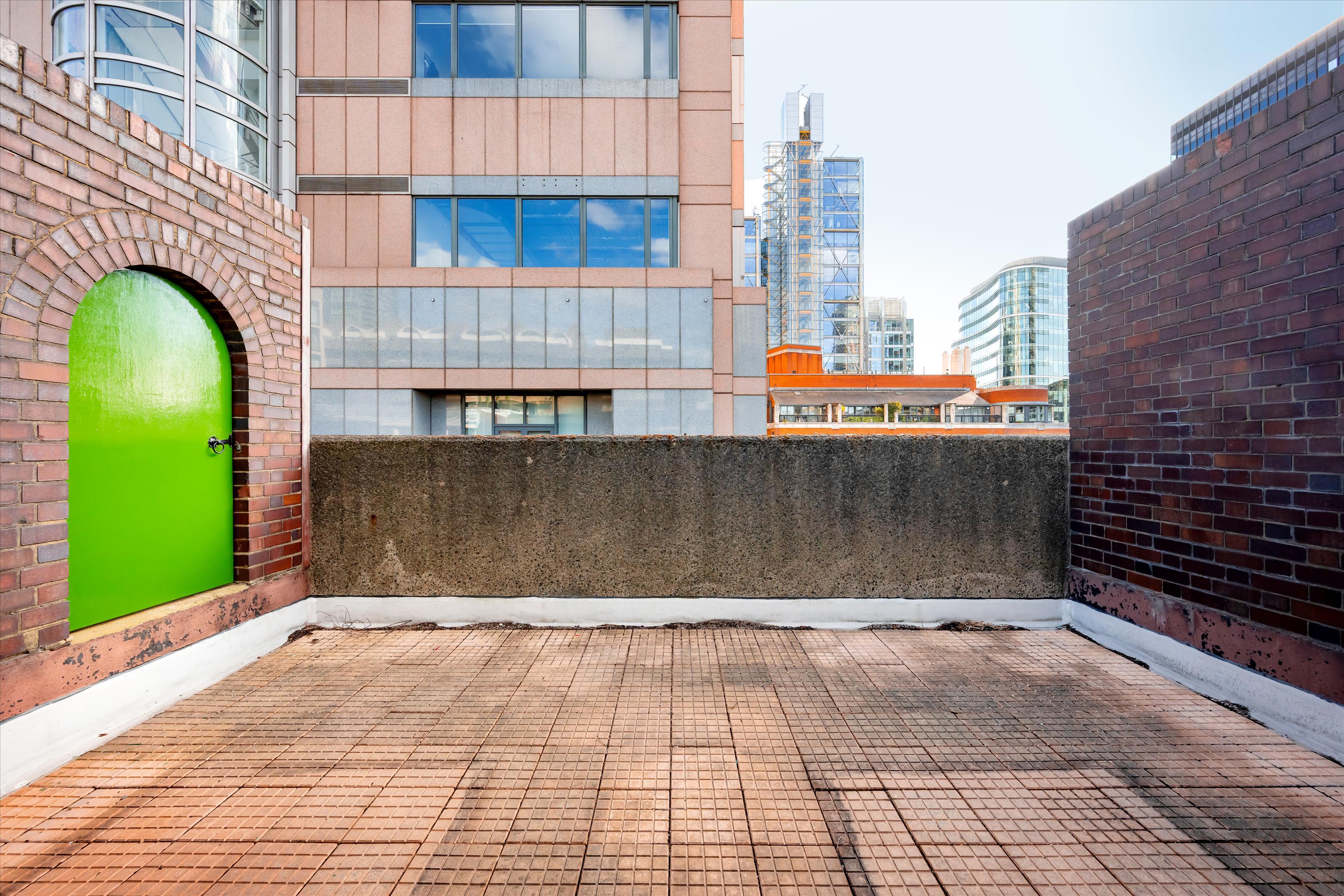 Wallside, Barbican, London EC2Y
