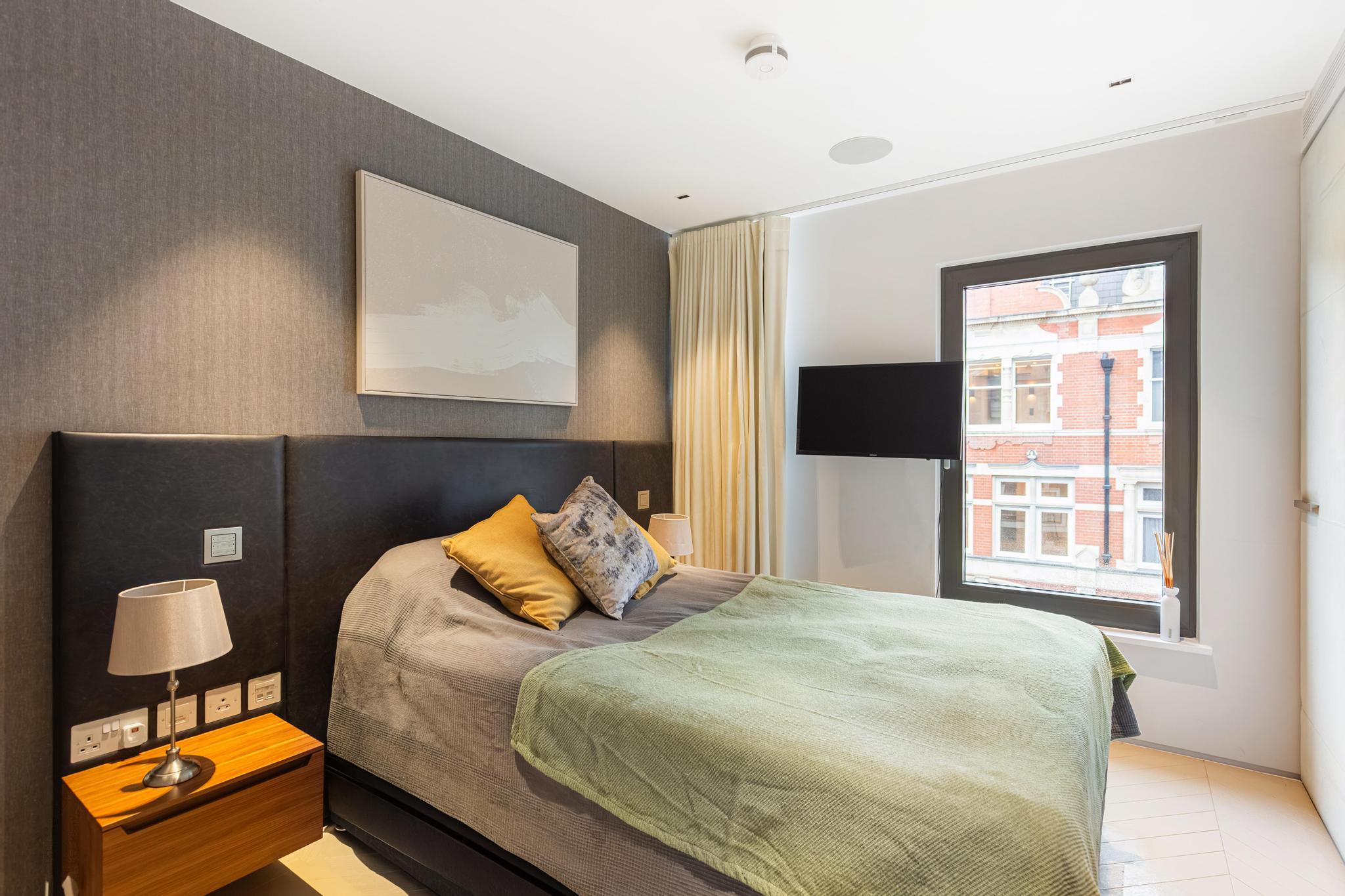 Goodge Street, London W1T