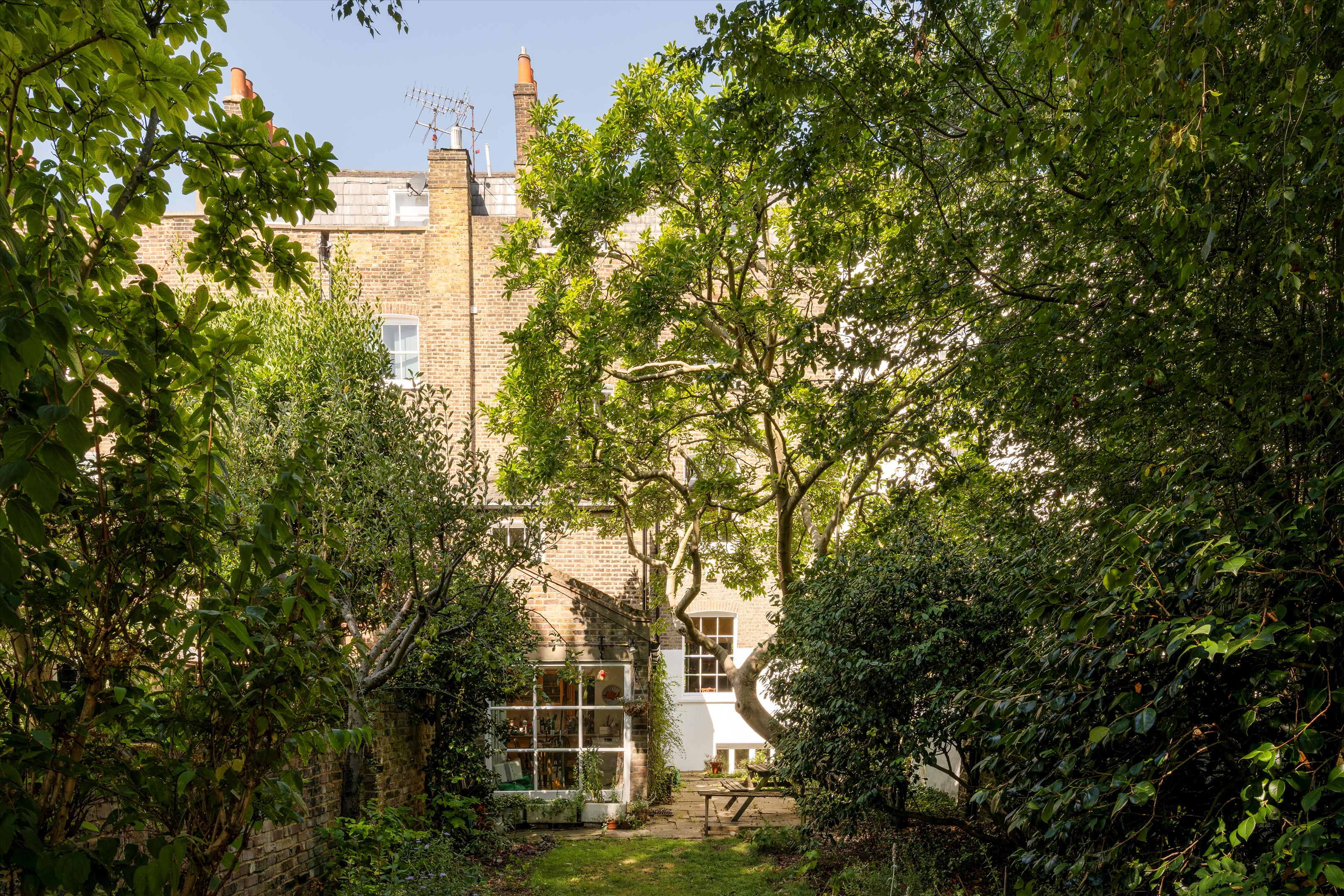 Highbury Place, London, N5
