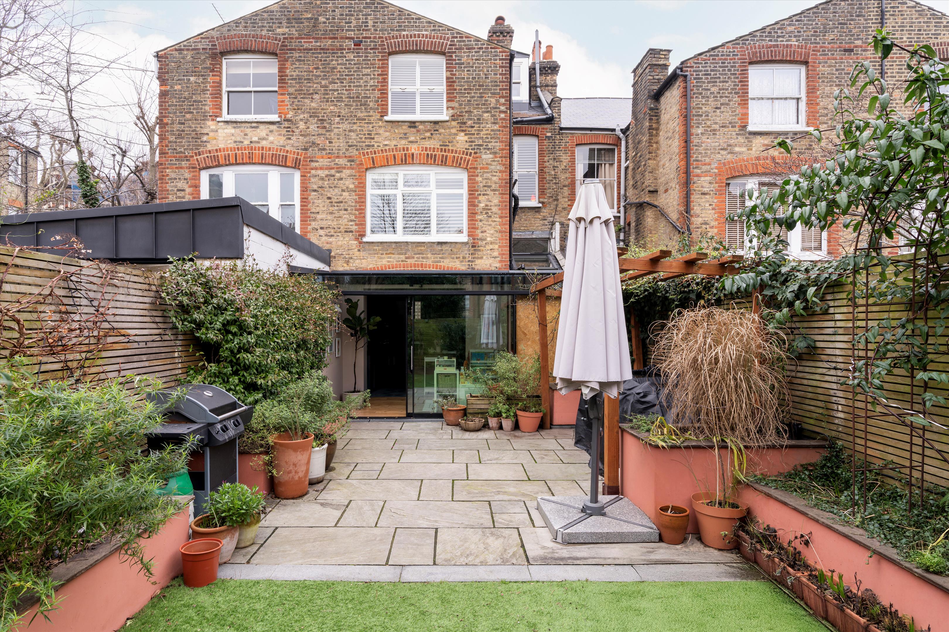 Northolme Road, London N5.