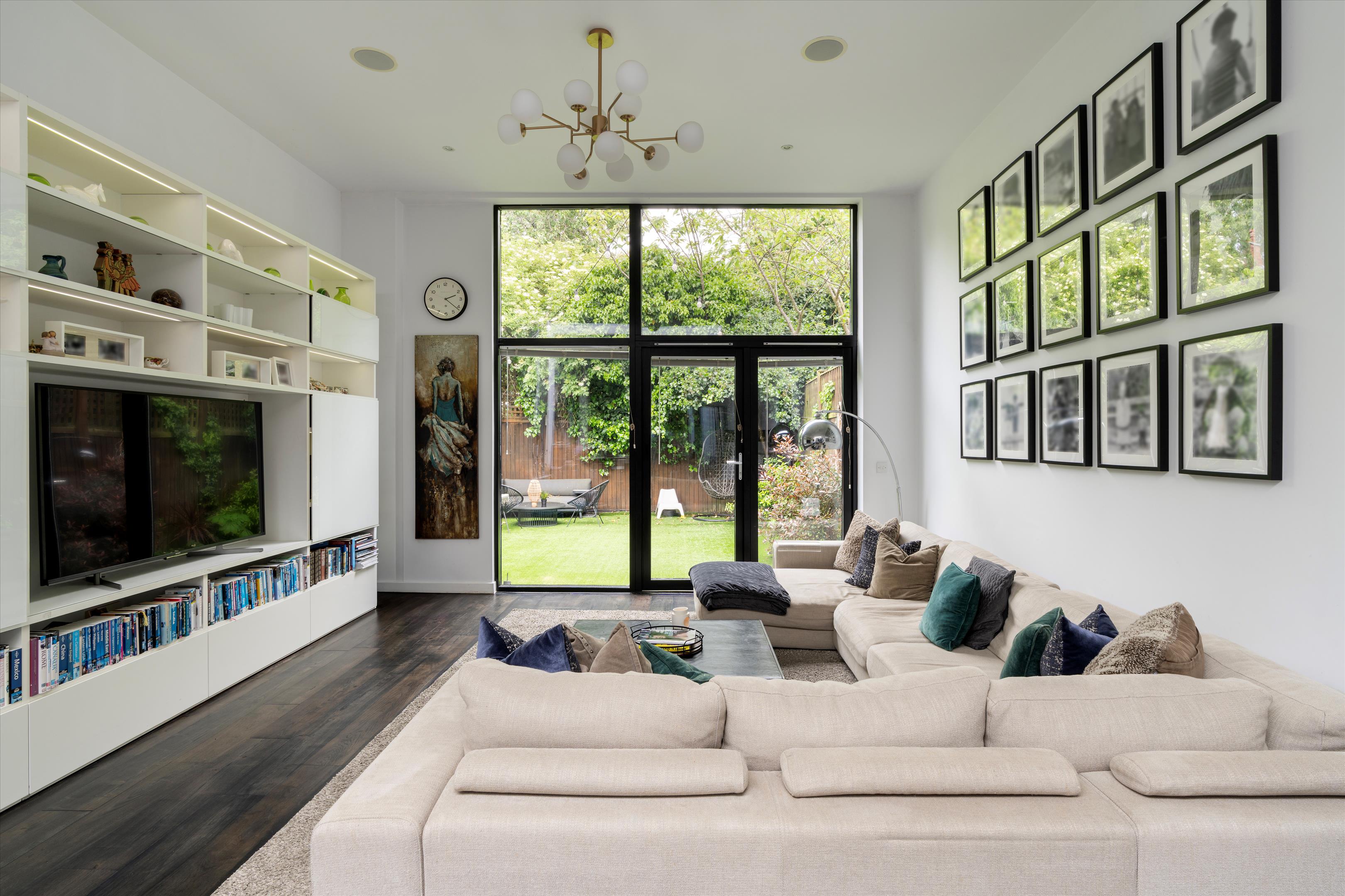 Ebury Mews, Islington, London N5