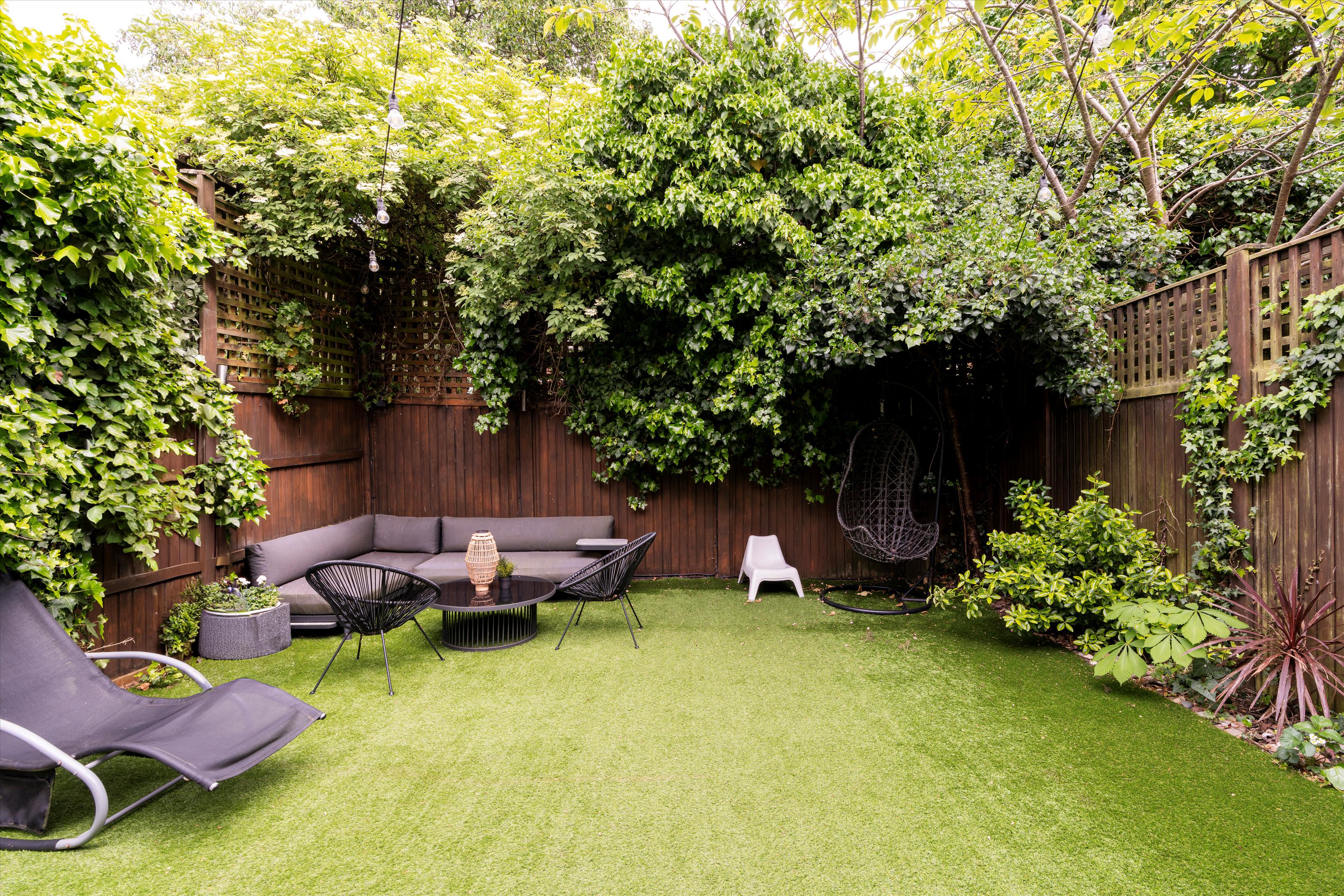 Ebury Mews, Islington, London N5