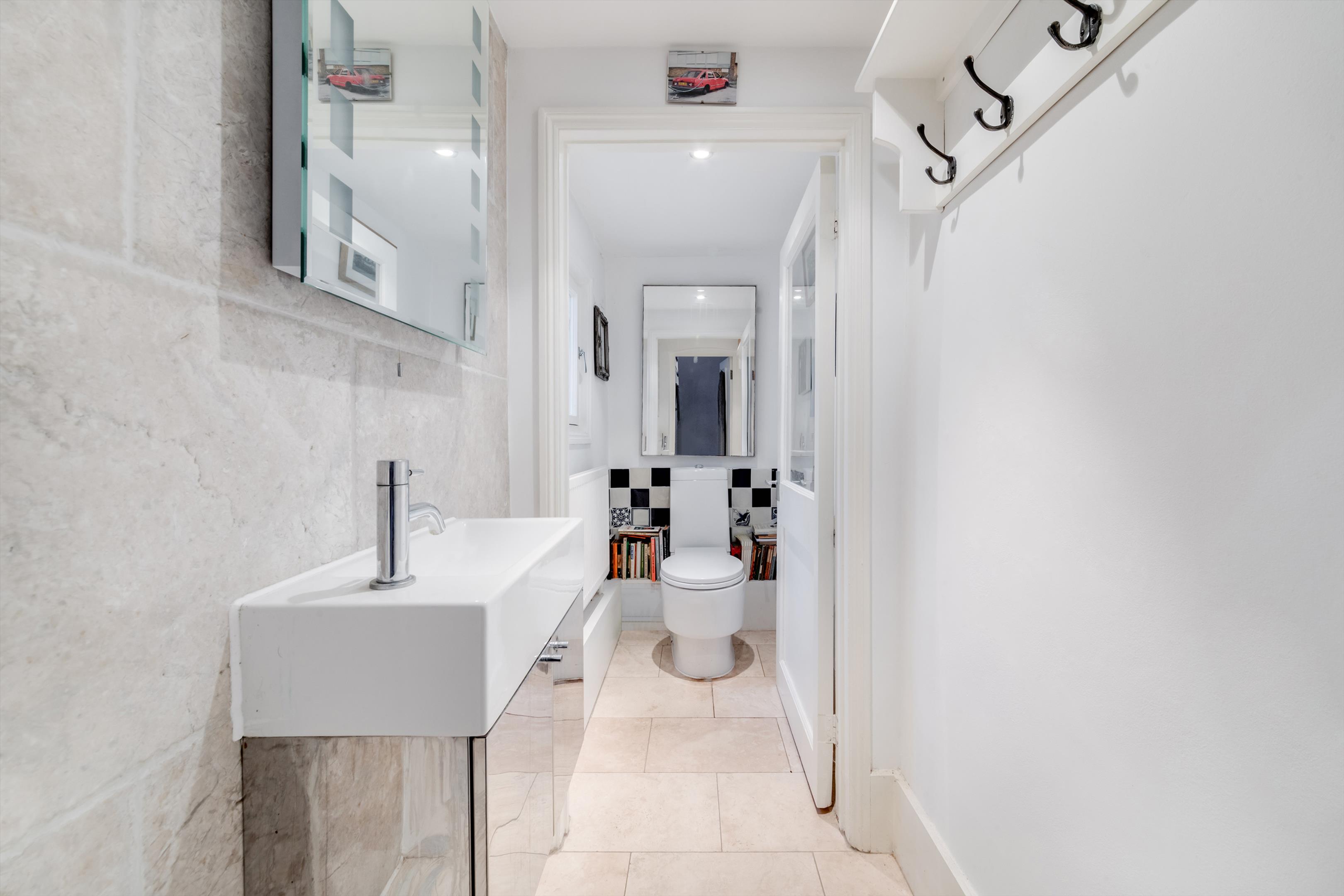Charlton Place, Angel, N1