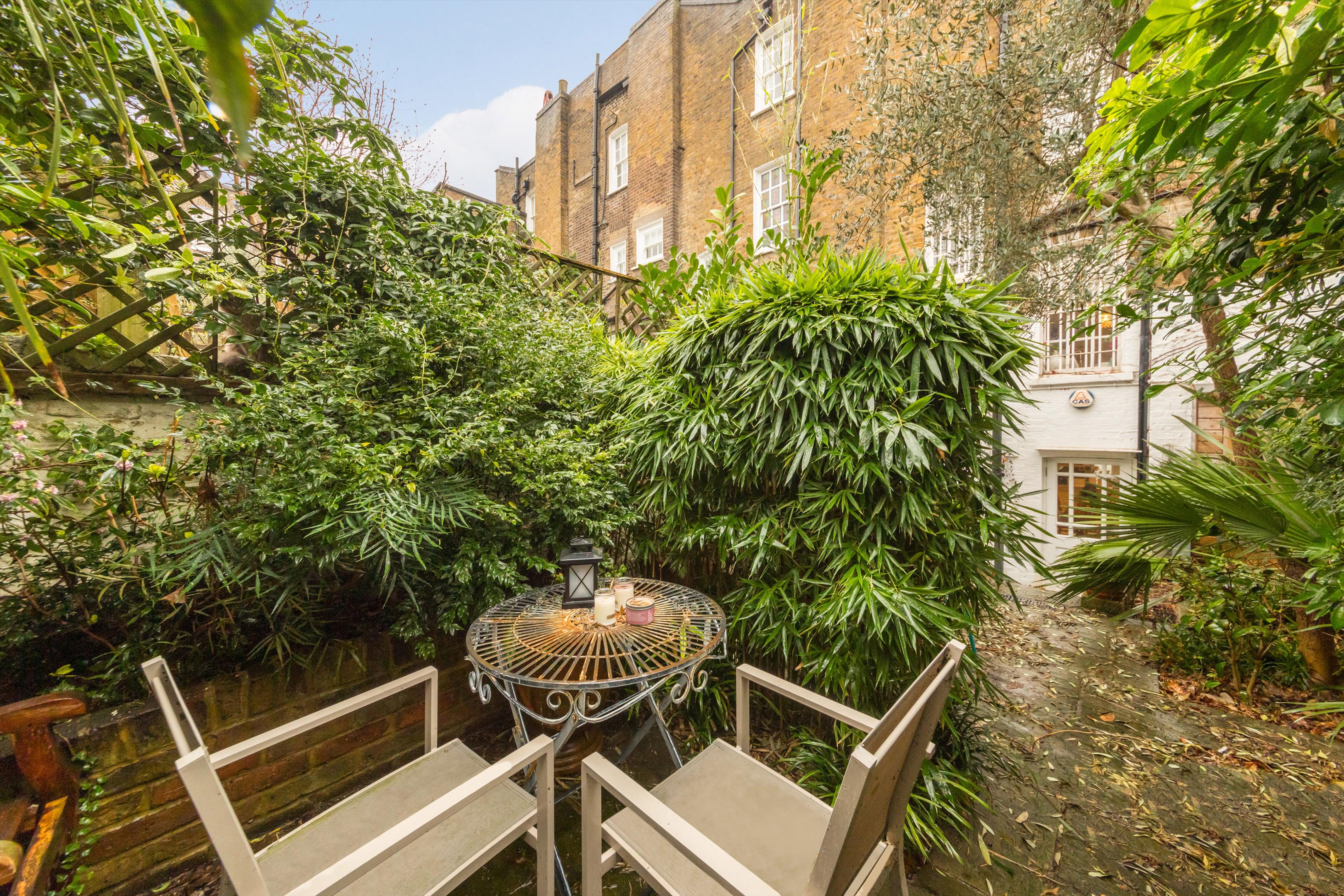 Charlton Place, Angel, N1