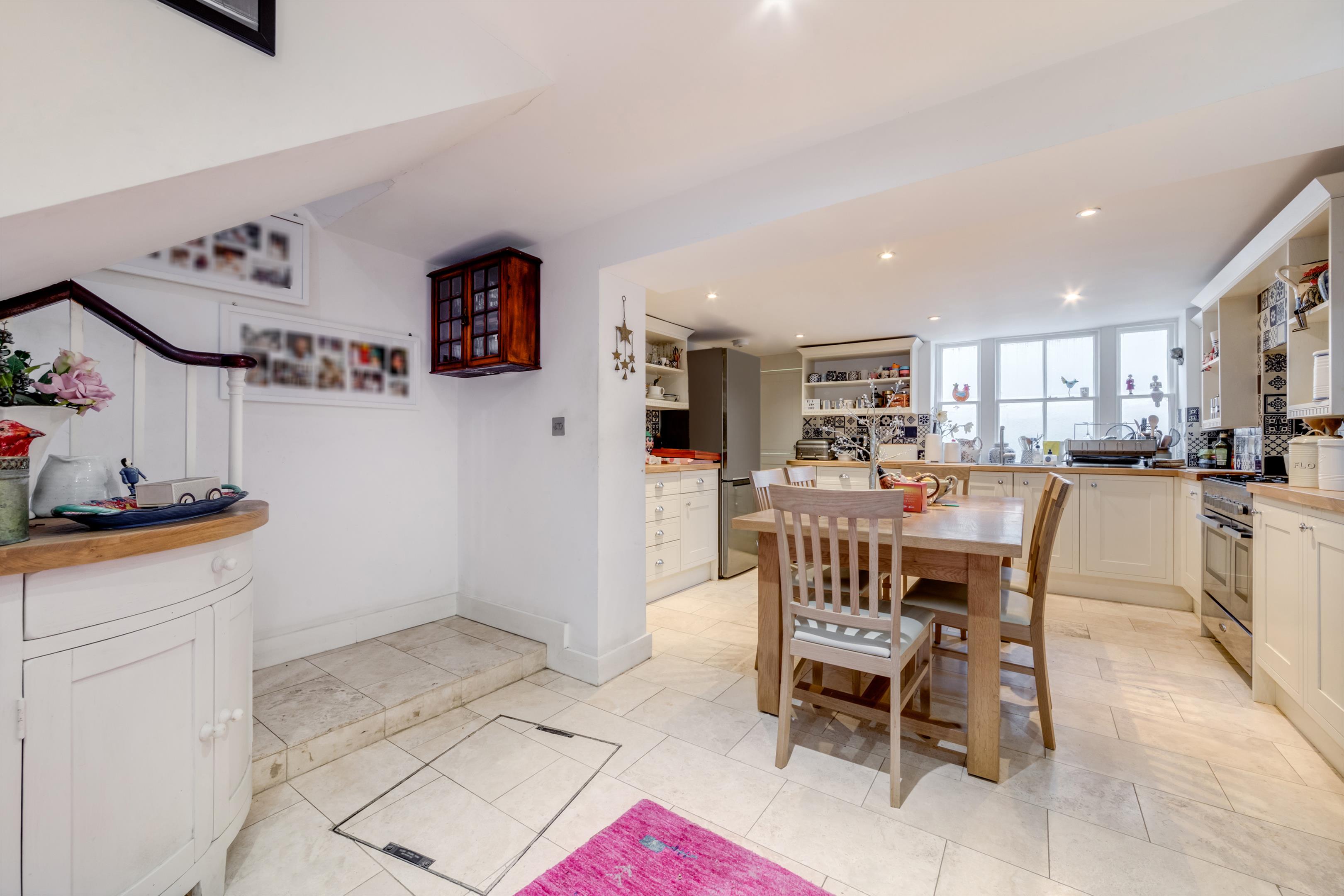 Charlton Place, Angel, N1
