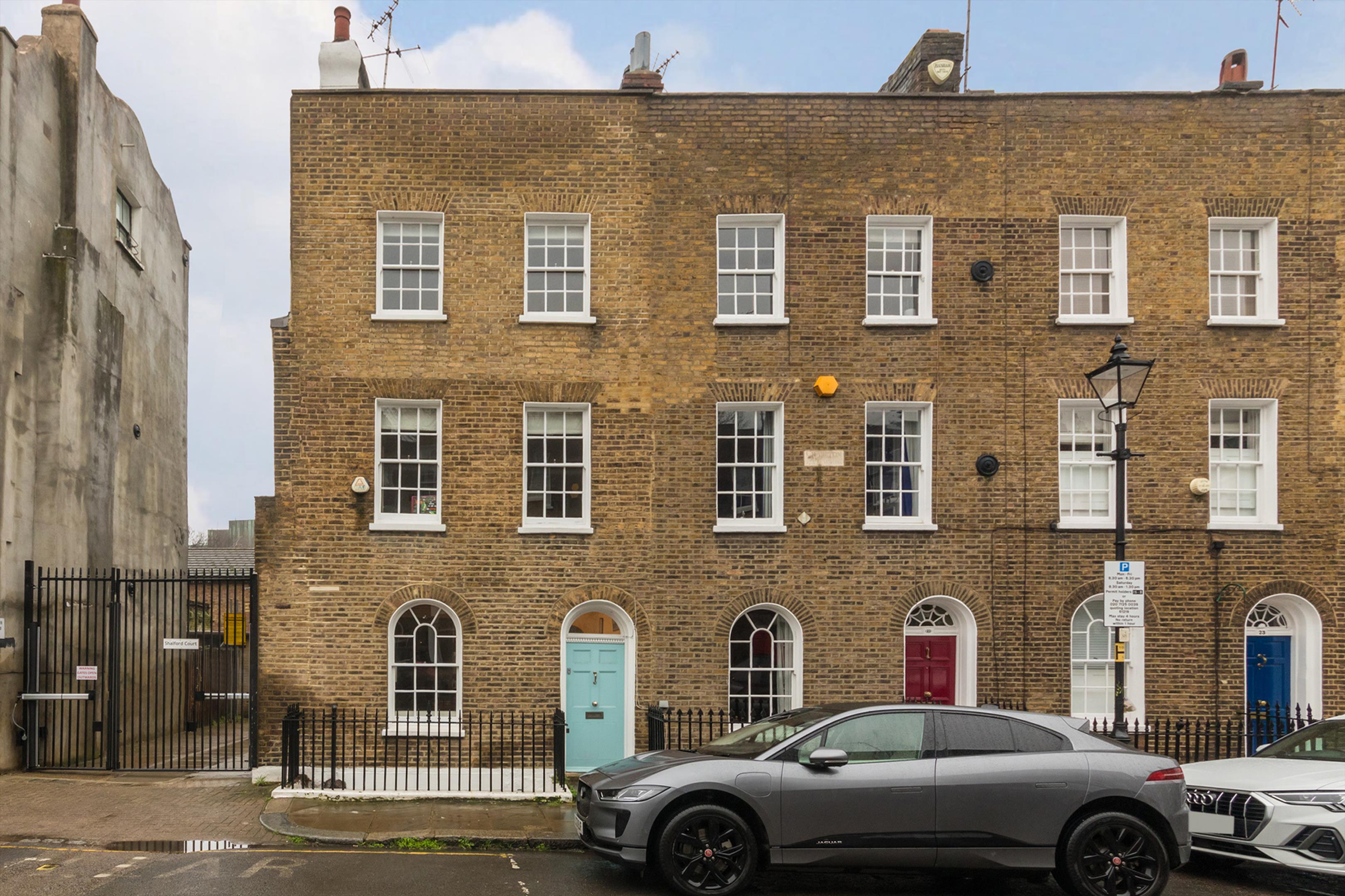 Charlton Place, Angel, N1