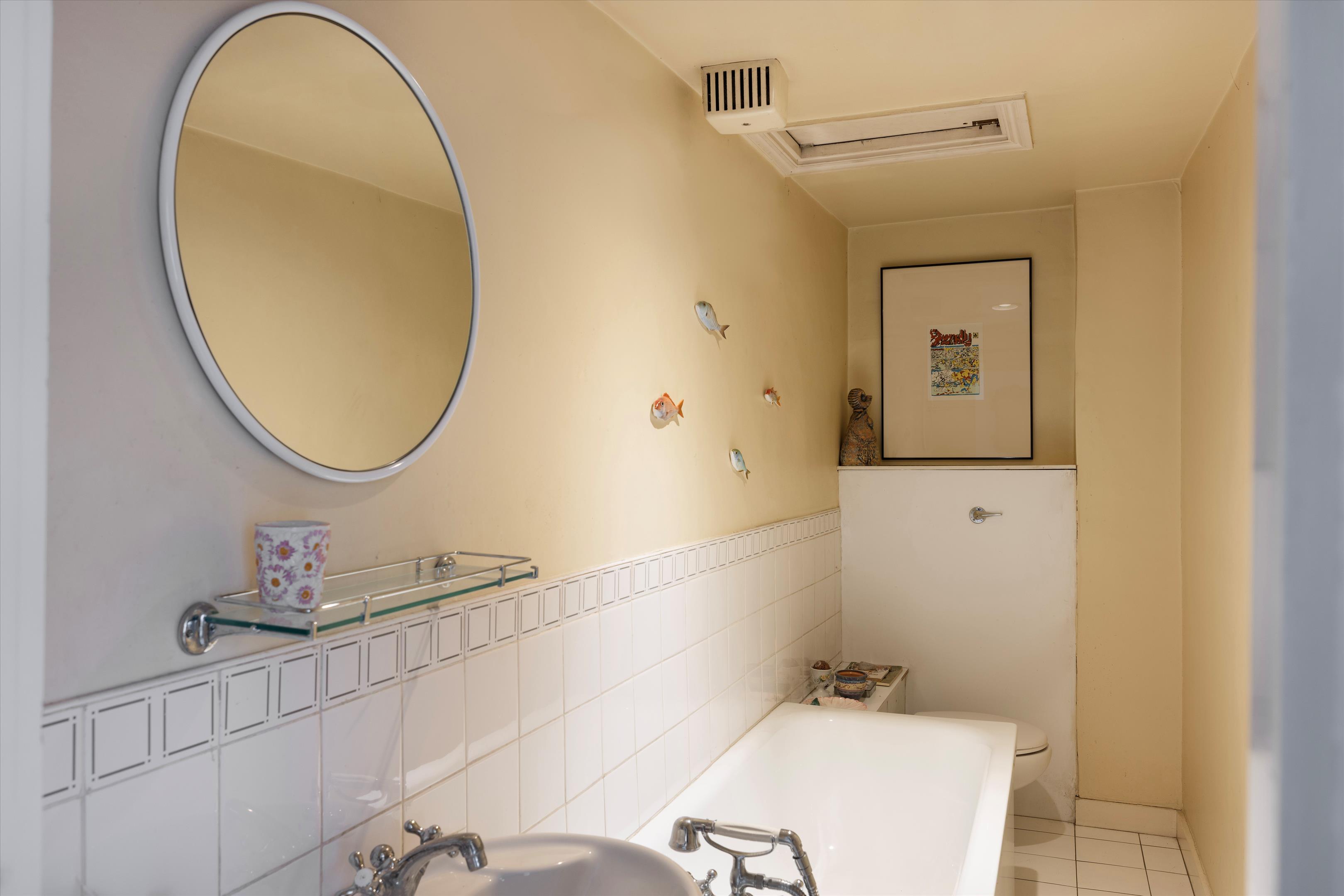 Wilmington Square, London, WC1X