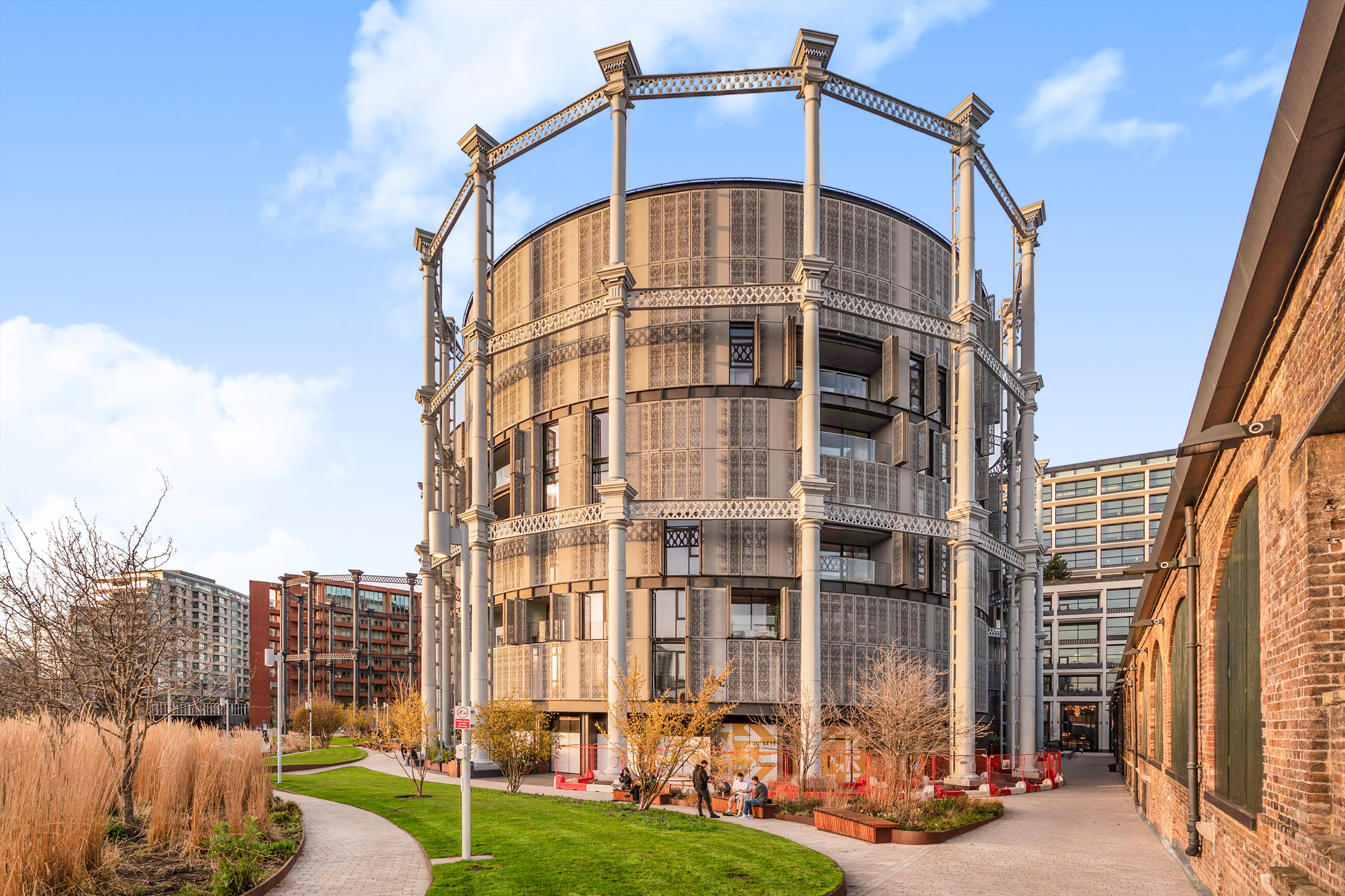 Gasholders, King's Cross, N1C
