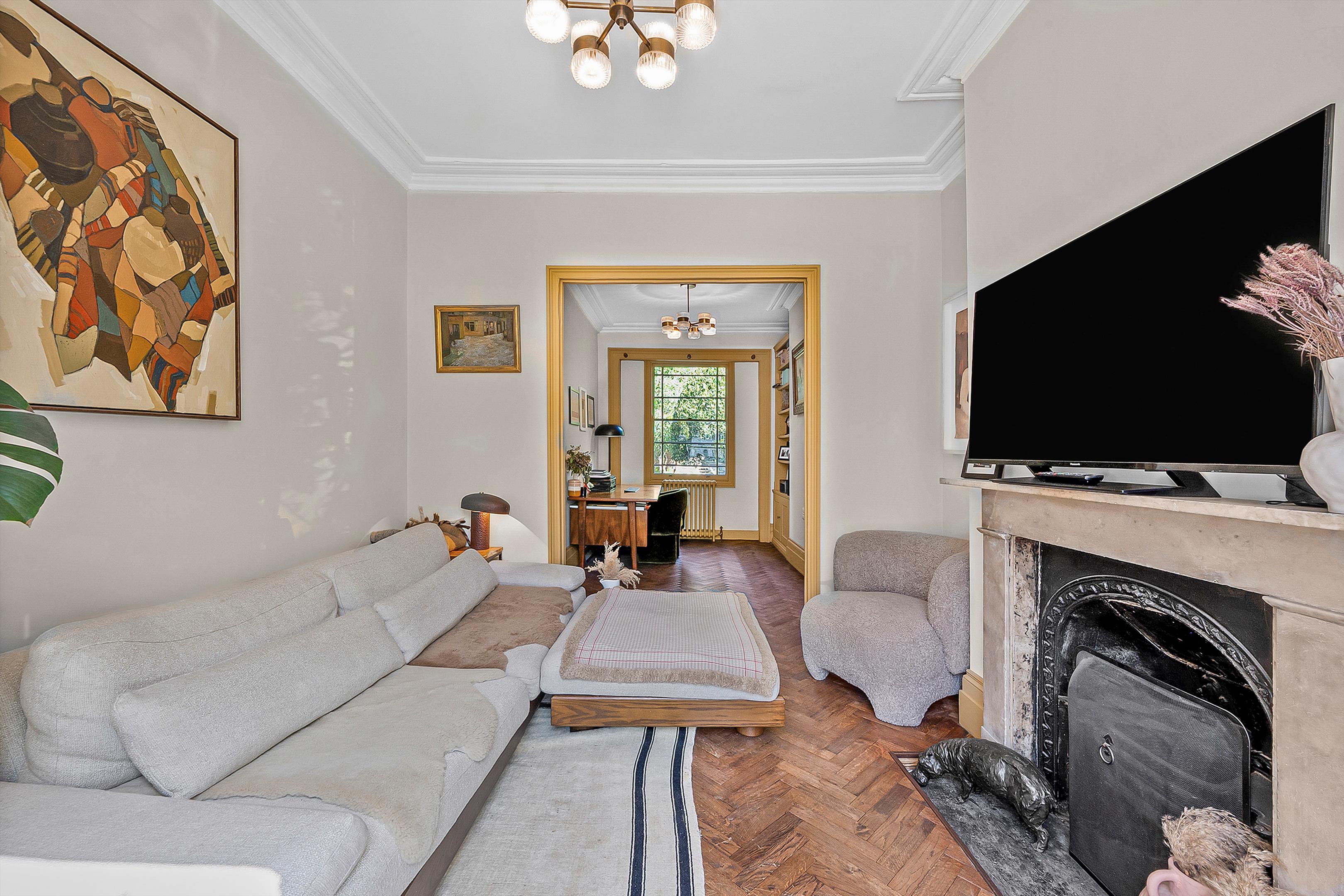 Waterloo Terrace, Islington, N1