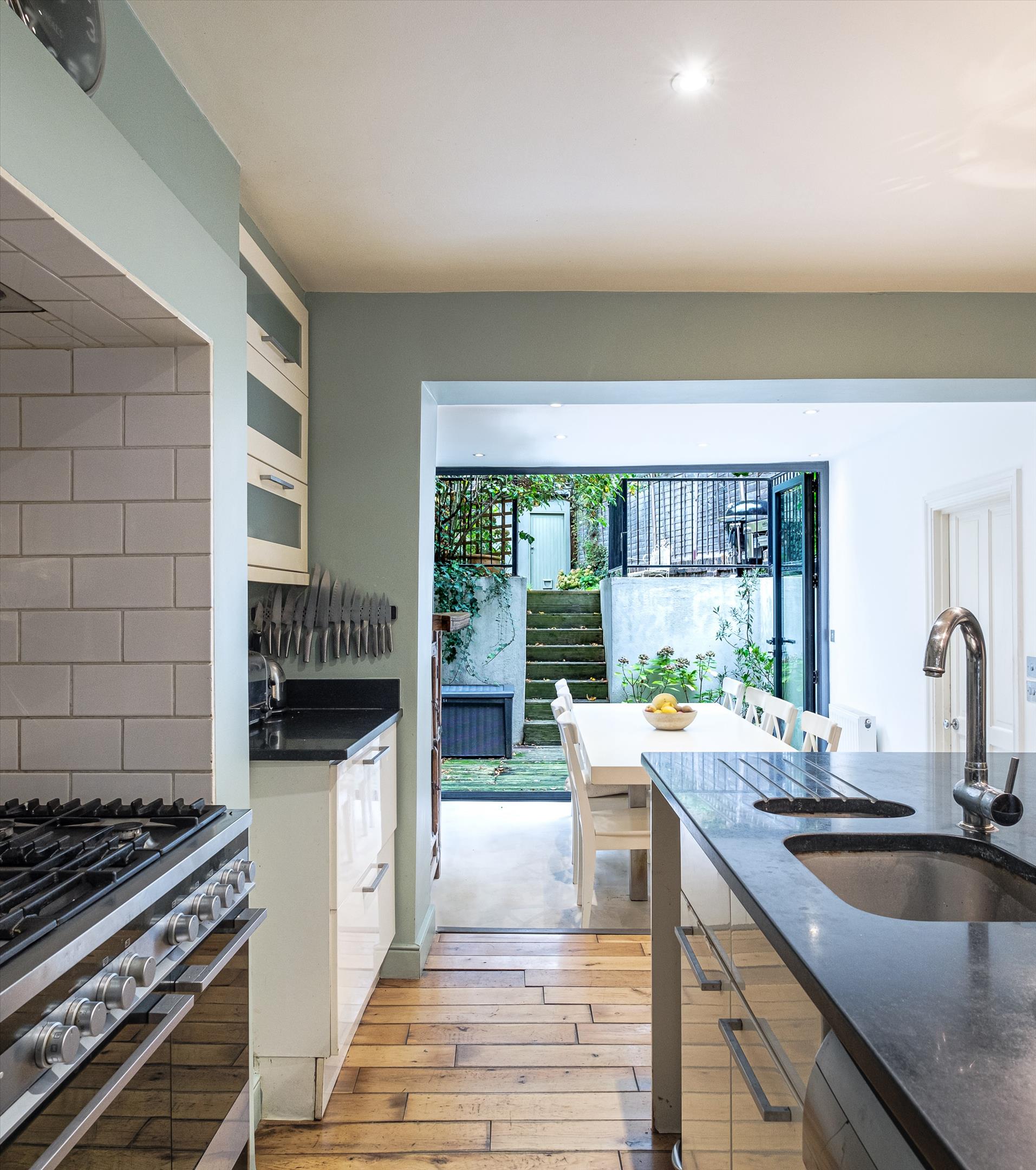 King Henrys Walk, London N1