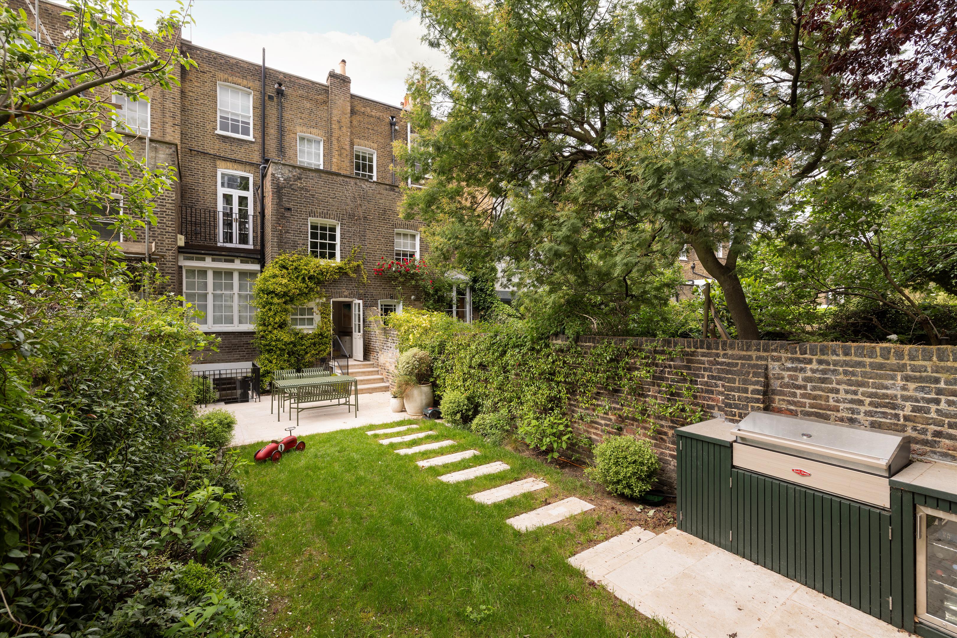 Ellington Street, London, N7