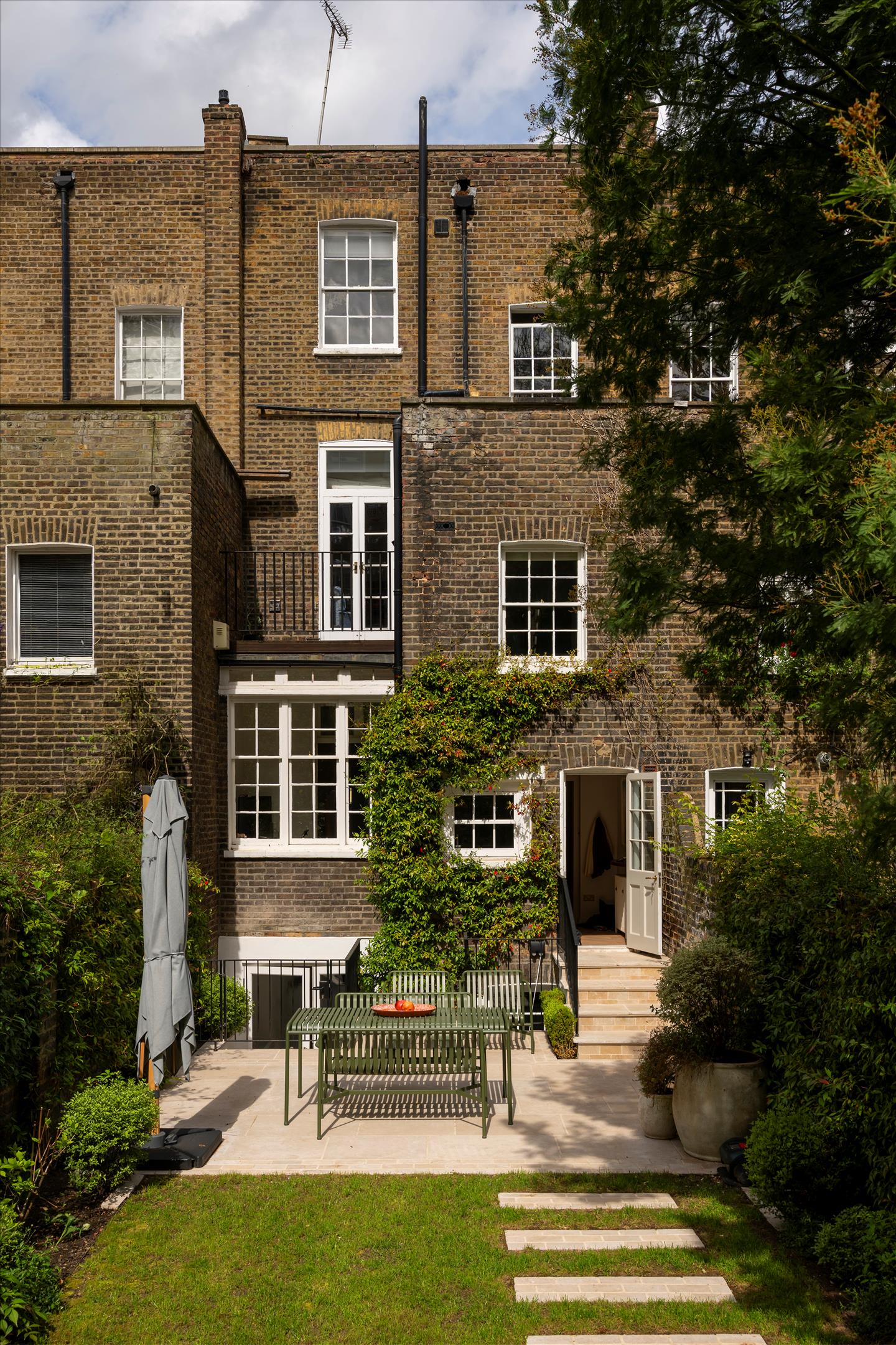 Ellington Street, London, N7