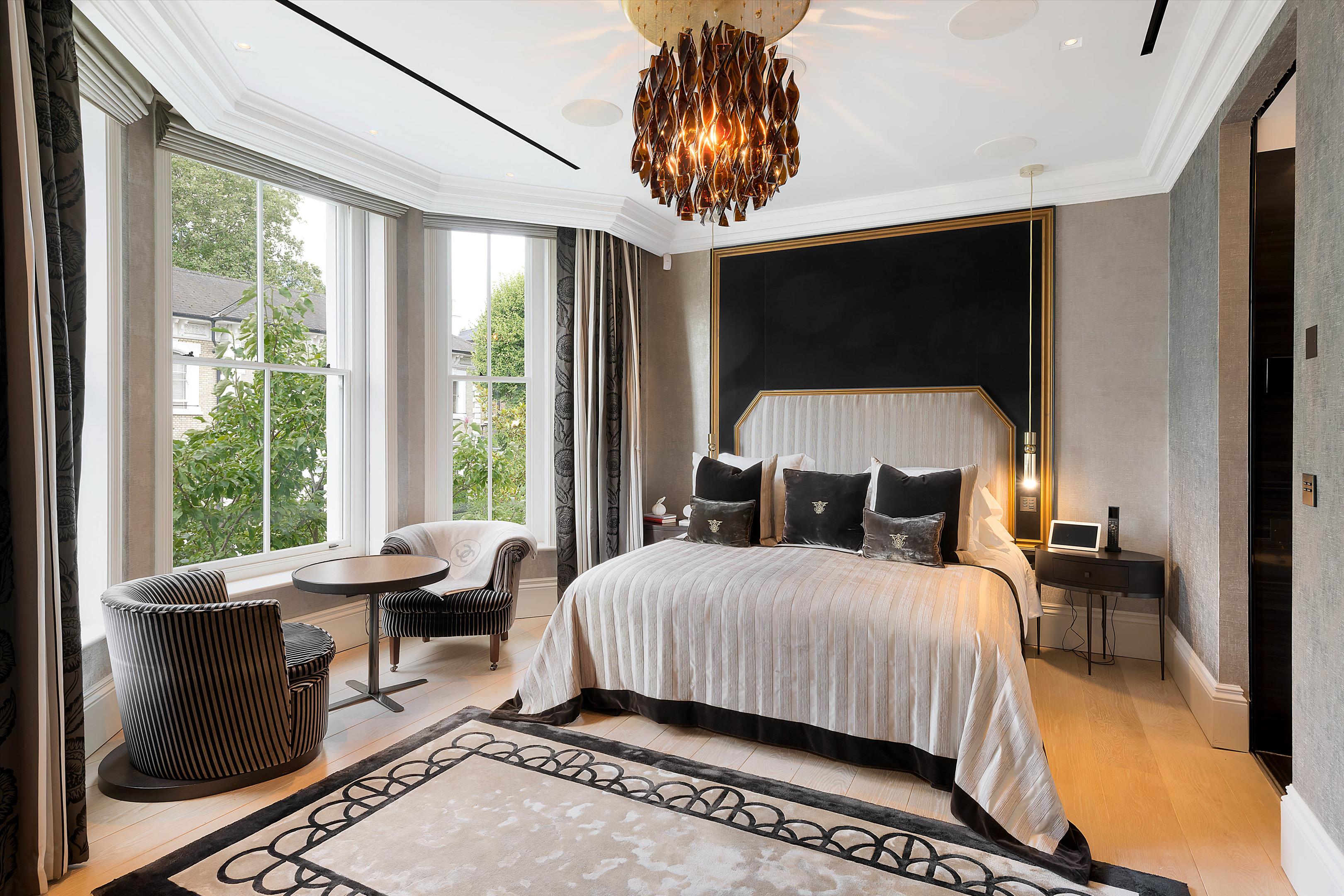 Phillimore Gardens, London, W8