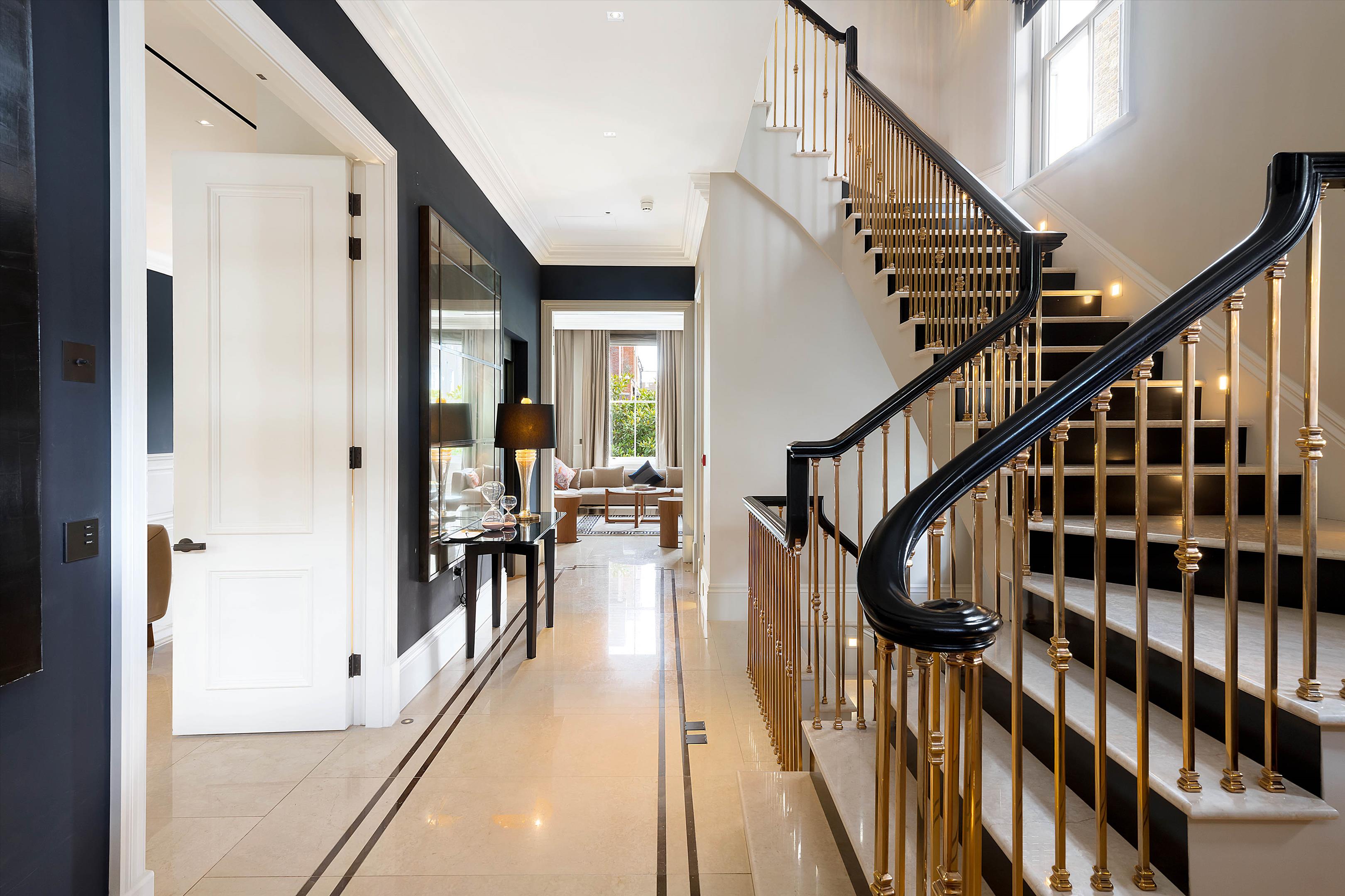 Phillimore Gardens, London, W8