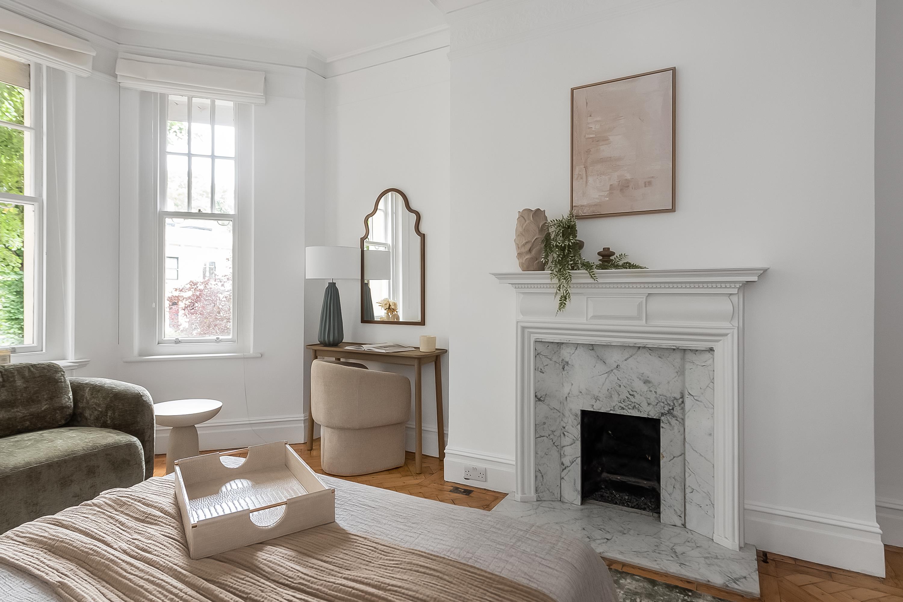 Oakwood Court, London W14