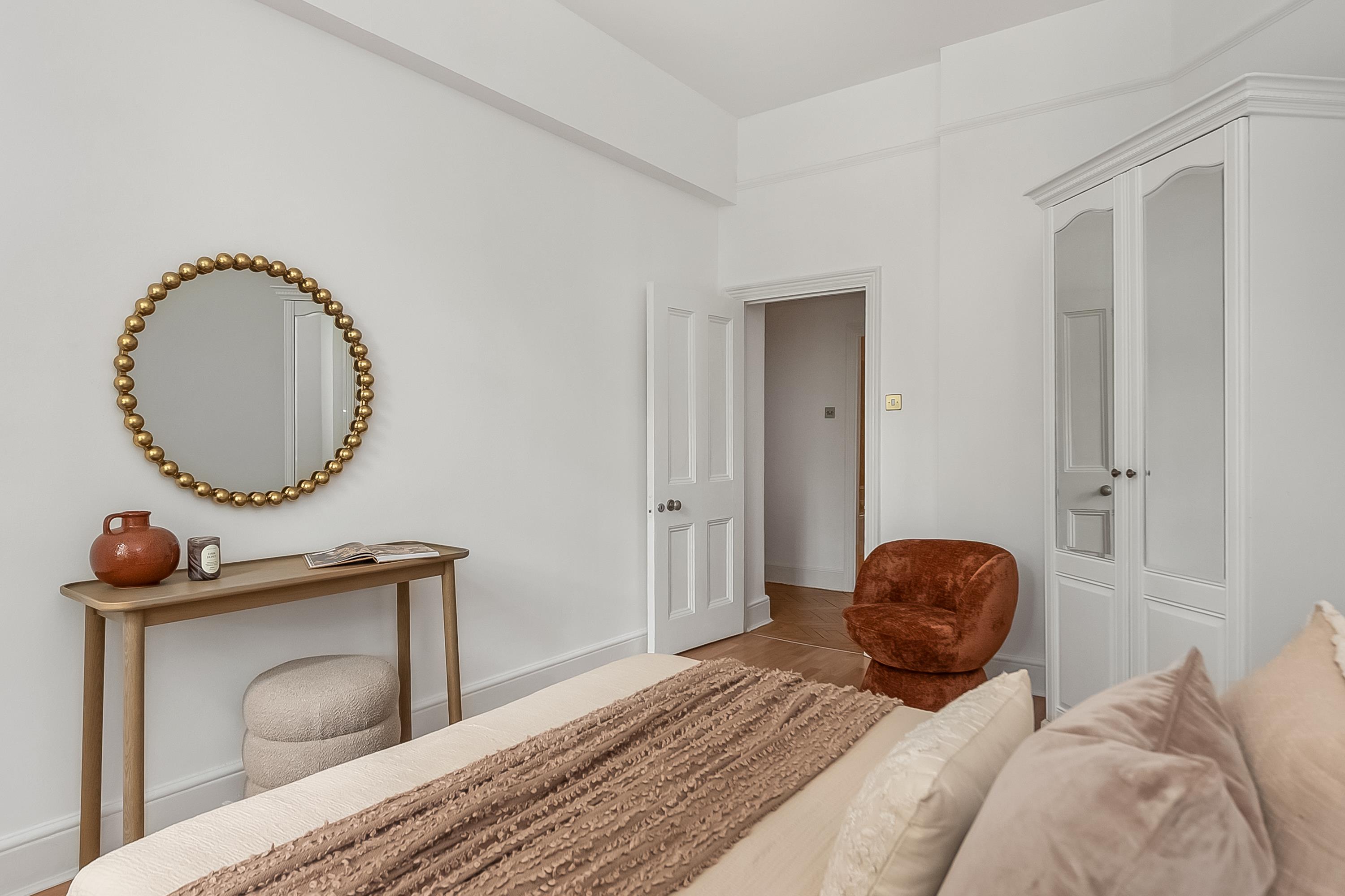 Oakwood Court, London W14