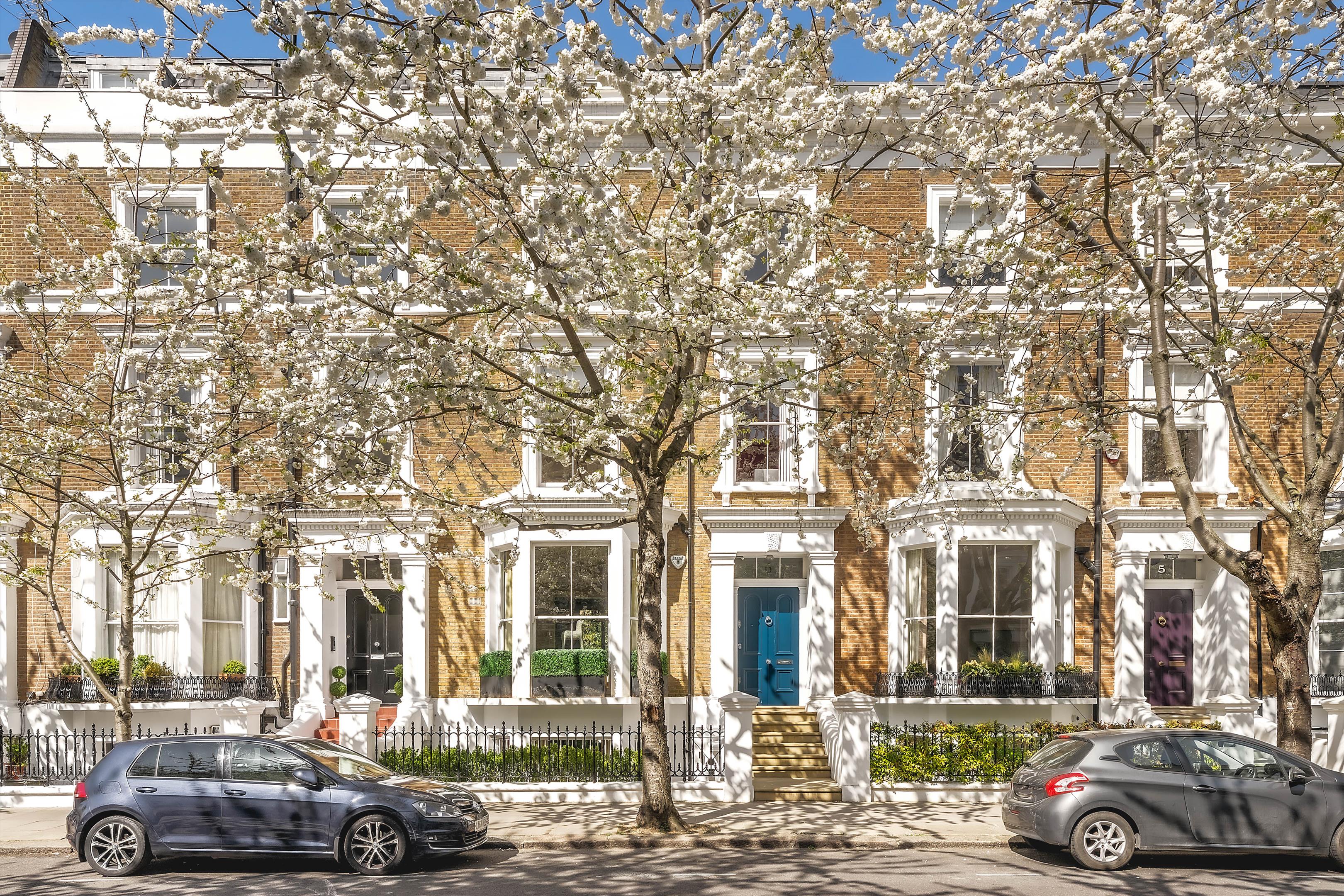 Upper Addison Gardens, Holland Park, London, W14