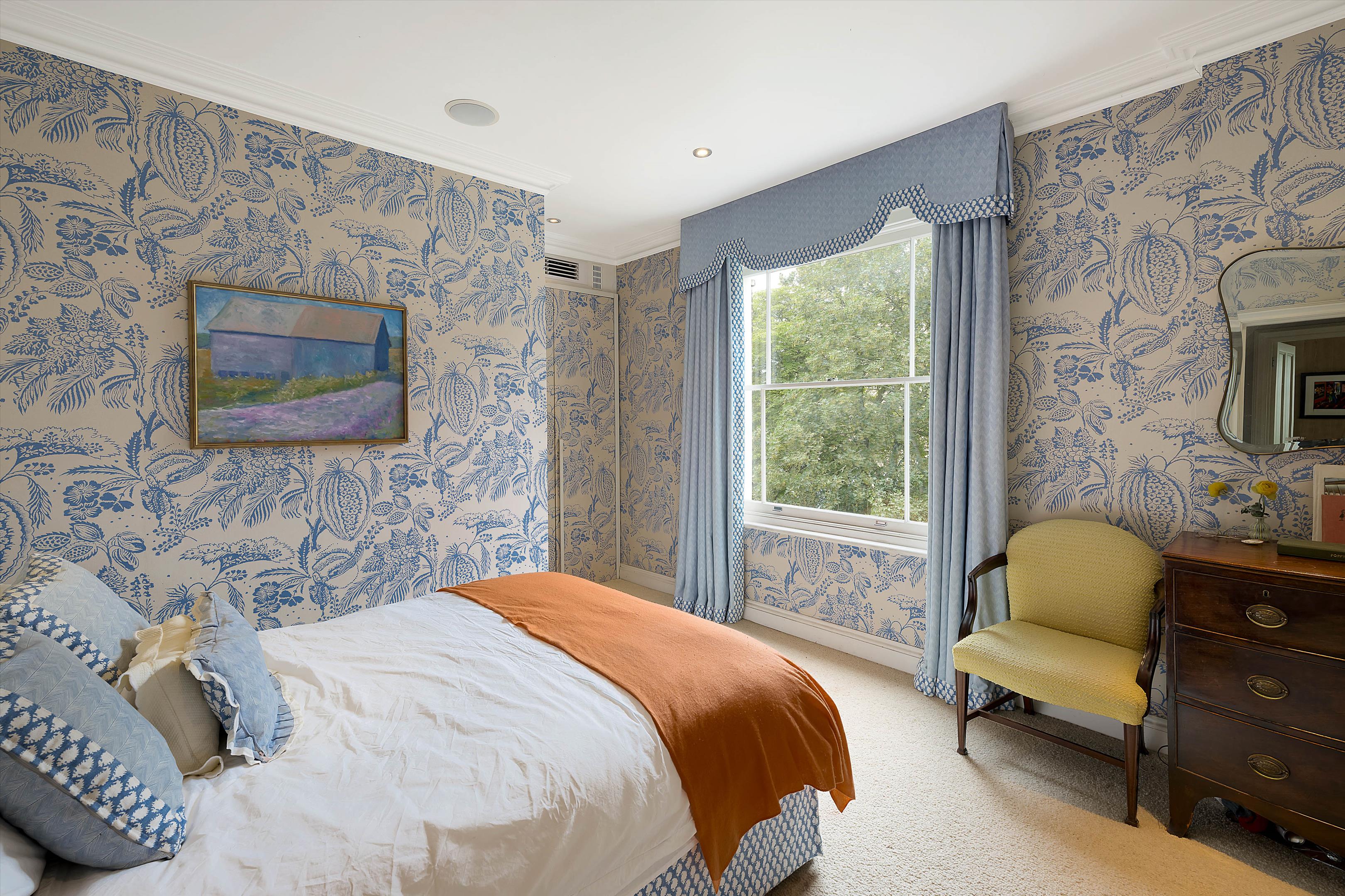 Upper Addison Gardens, Holland Park, London, W14
