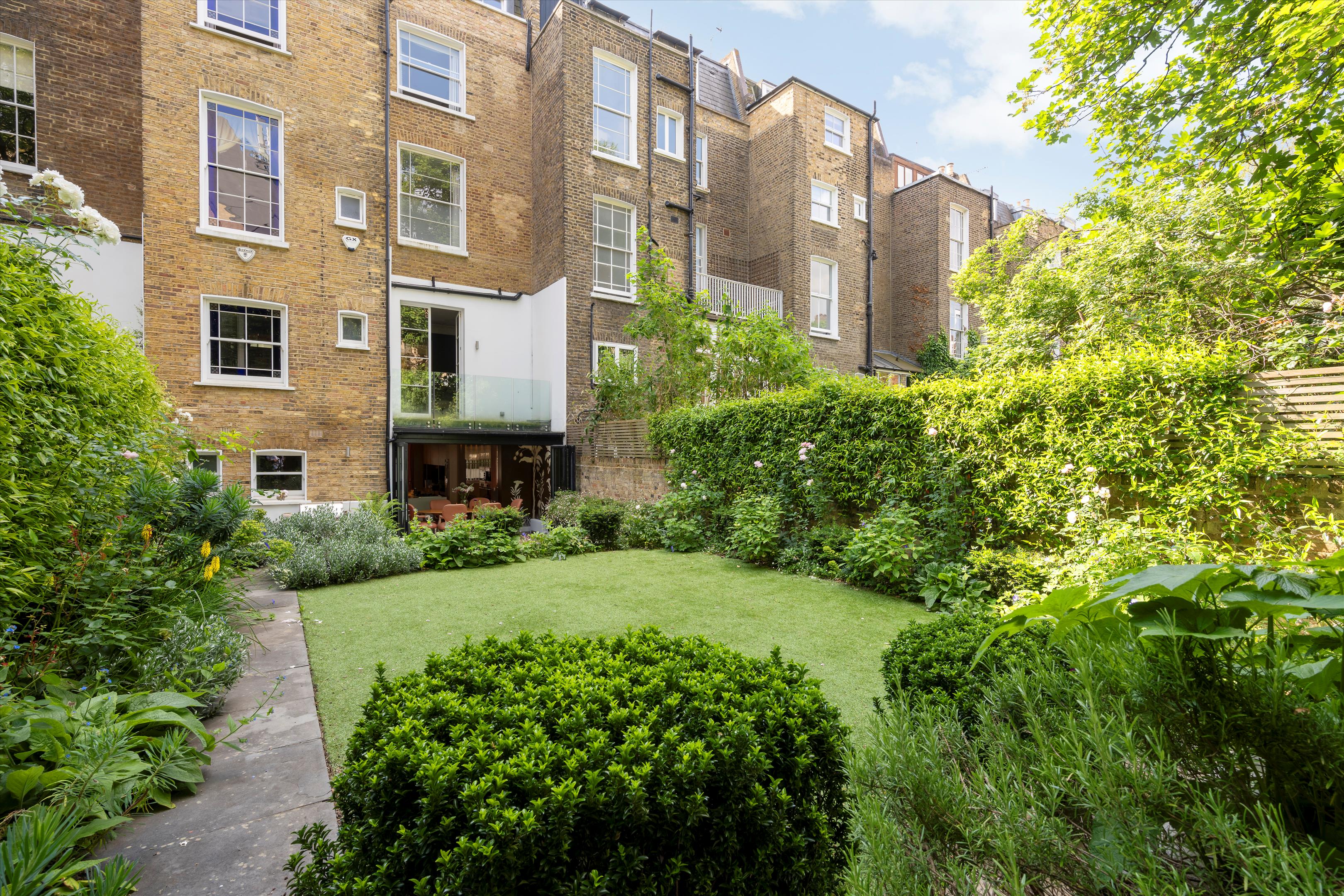 Upper Addison Gardens, Holland Park, London, W14