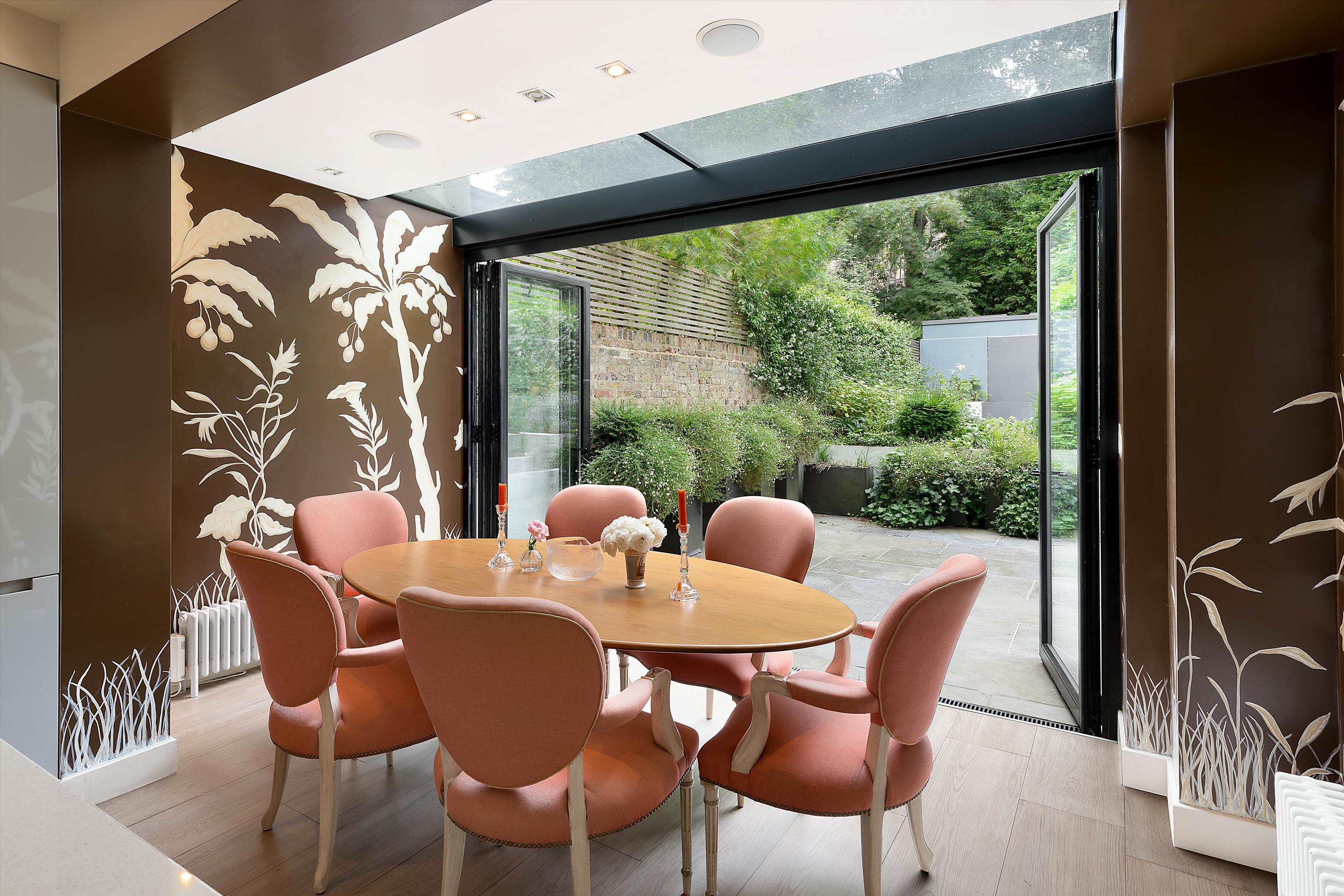 Upper Addison Gardens, Holland Park, London, W14