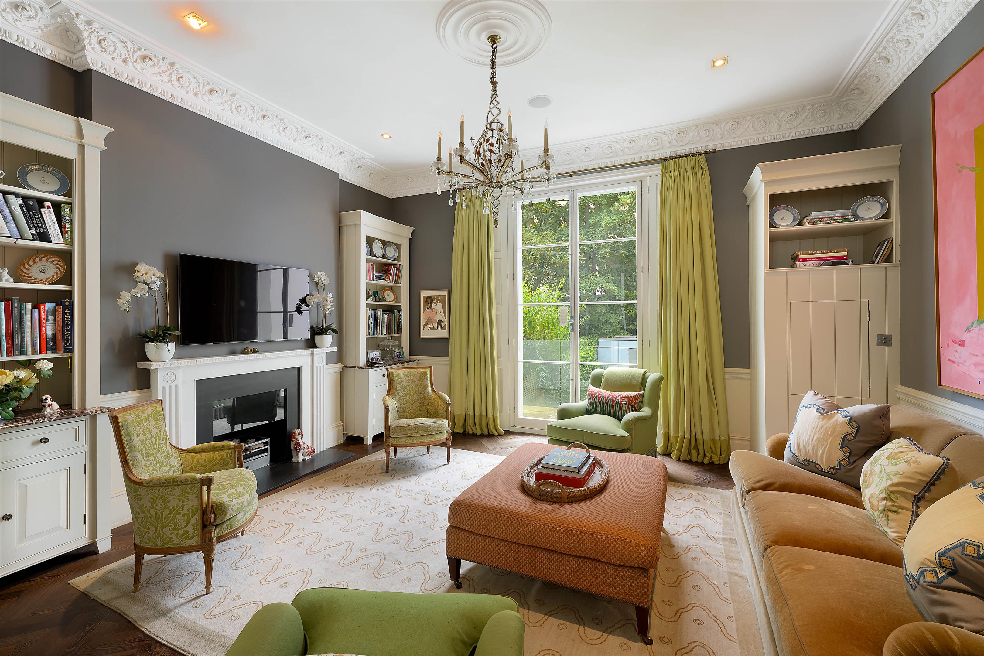 Upper Addison Gardens, Holland Park, London, W14